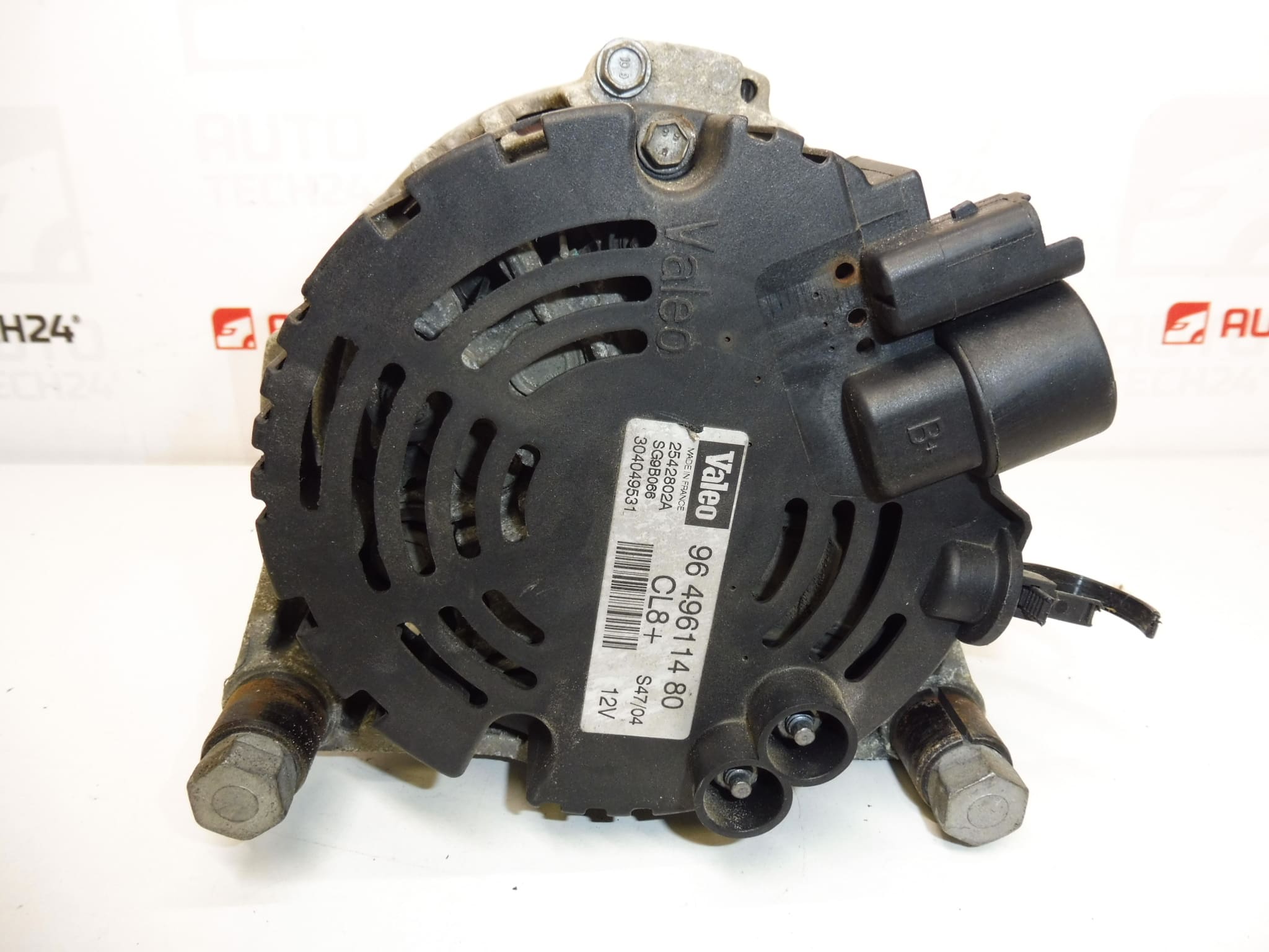 Alternador Valeo CL8+ Citroën Peugeot 9649611480 - Imagen 2