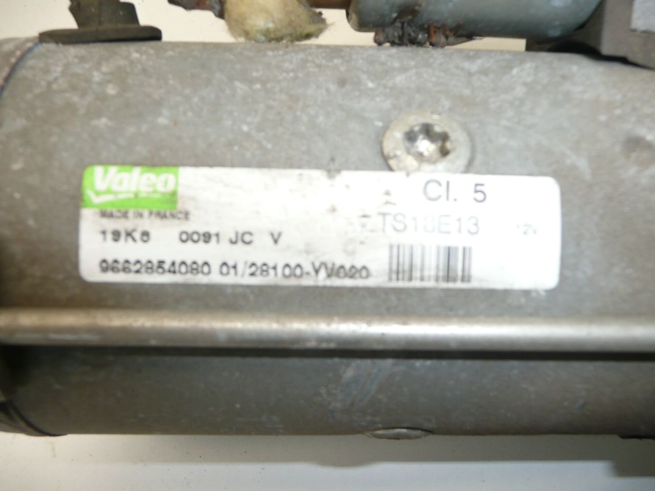 Motor de arranque Valeo CL5 1.6 HDi, 62.000 km - Imagen 2