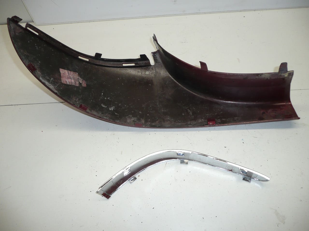 Listón Cromado Trasero Derecho para Parachoques Citroën Xsara Picasso 7452CT - Imagen 2