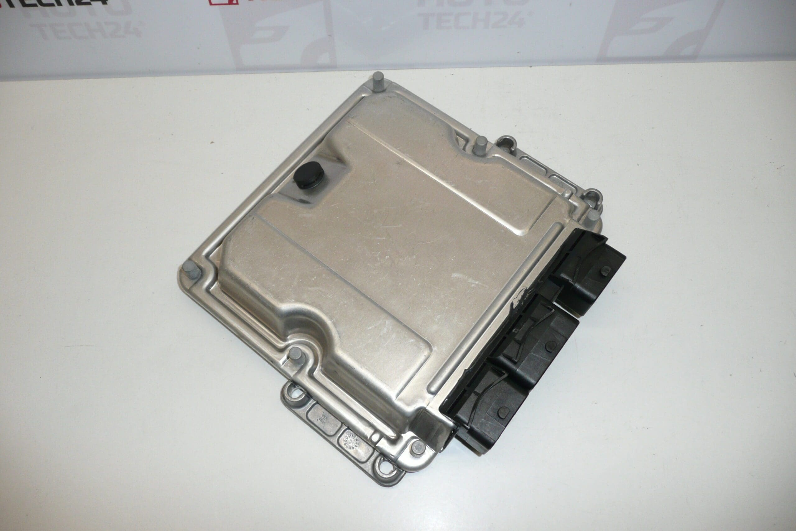 Unidad De Control Bosch EDC15C2 Citroën Peugeot 0281010886 9645534980 - Imagen 2
