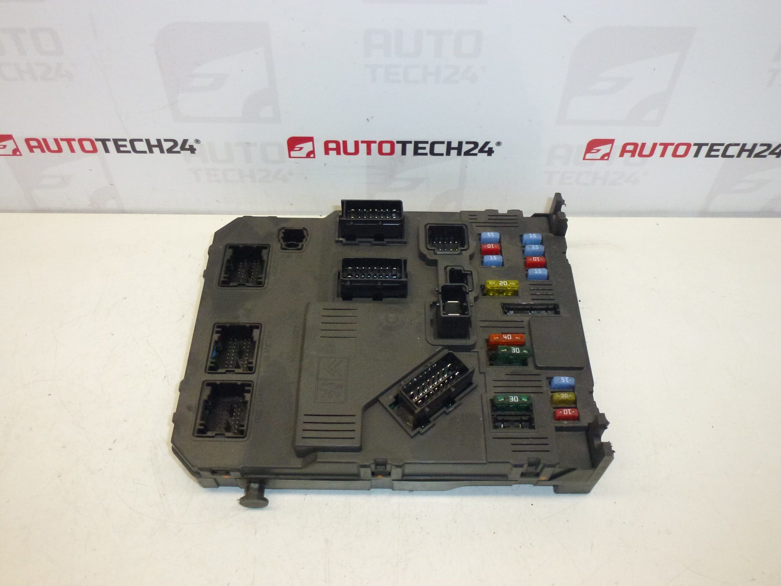 Centralita Siemens BSI E03-00 Citroën Peugeot 9657989880