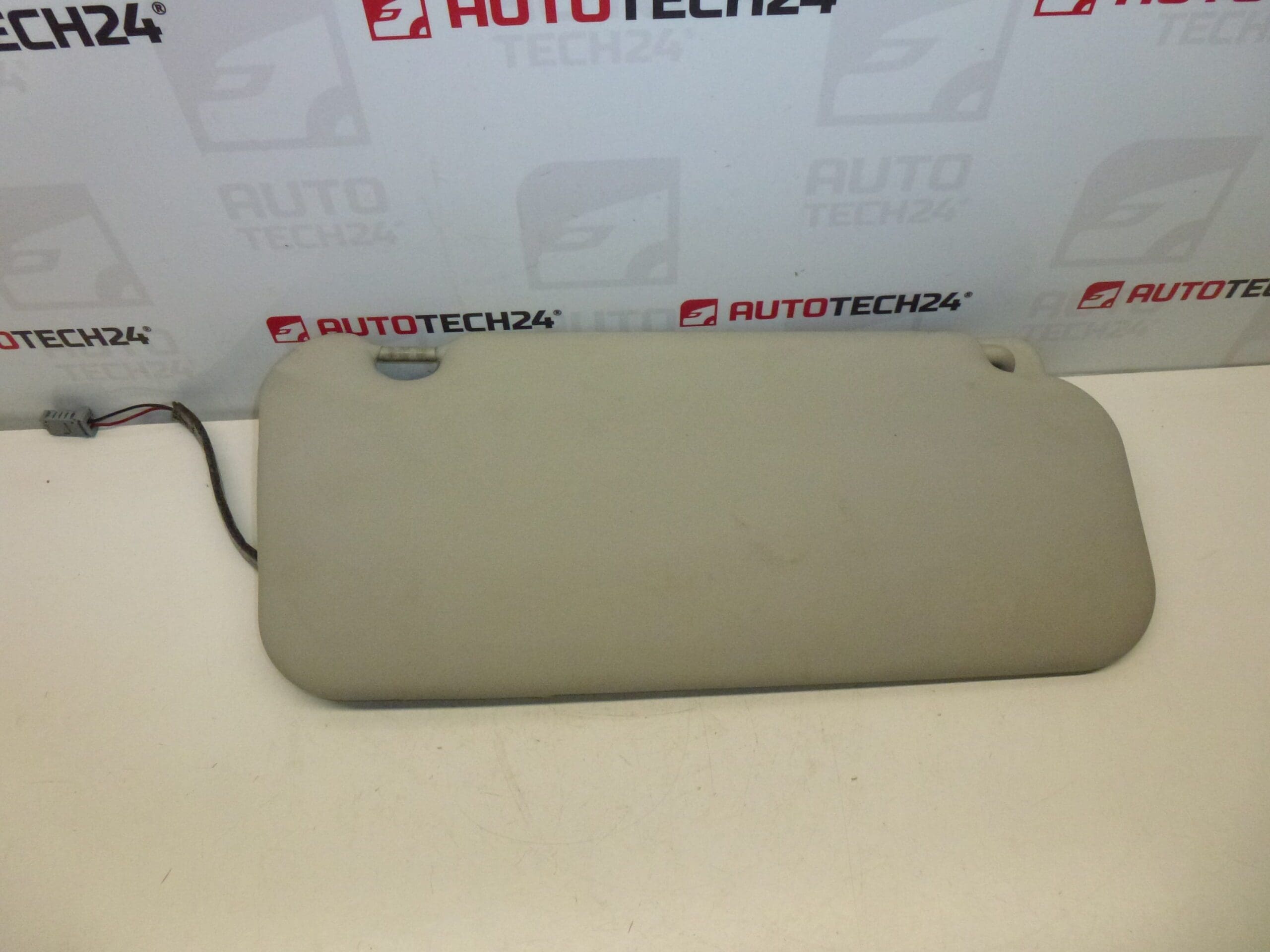 Parasol para el conductor Citroën/Peugeot 8143NA - Imagen 2