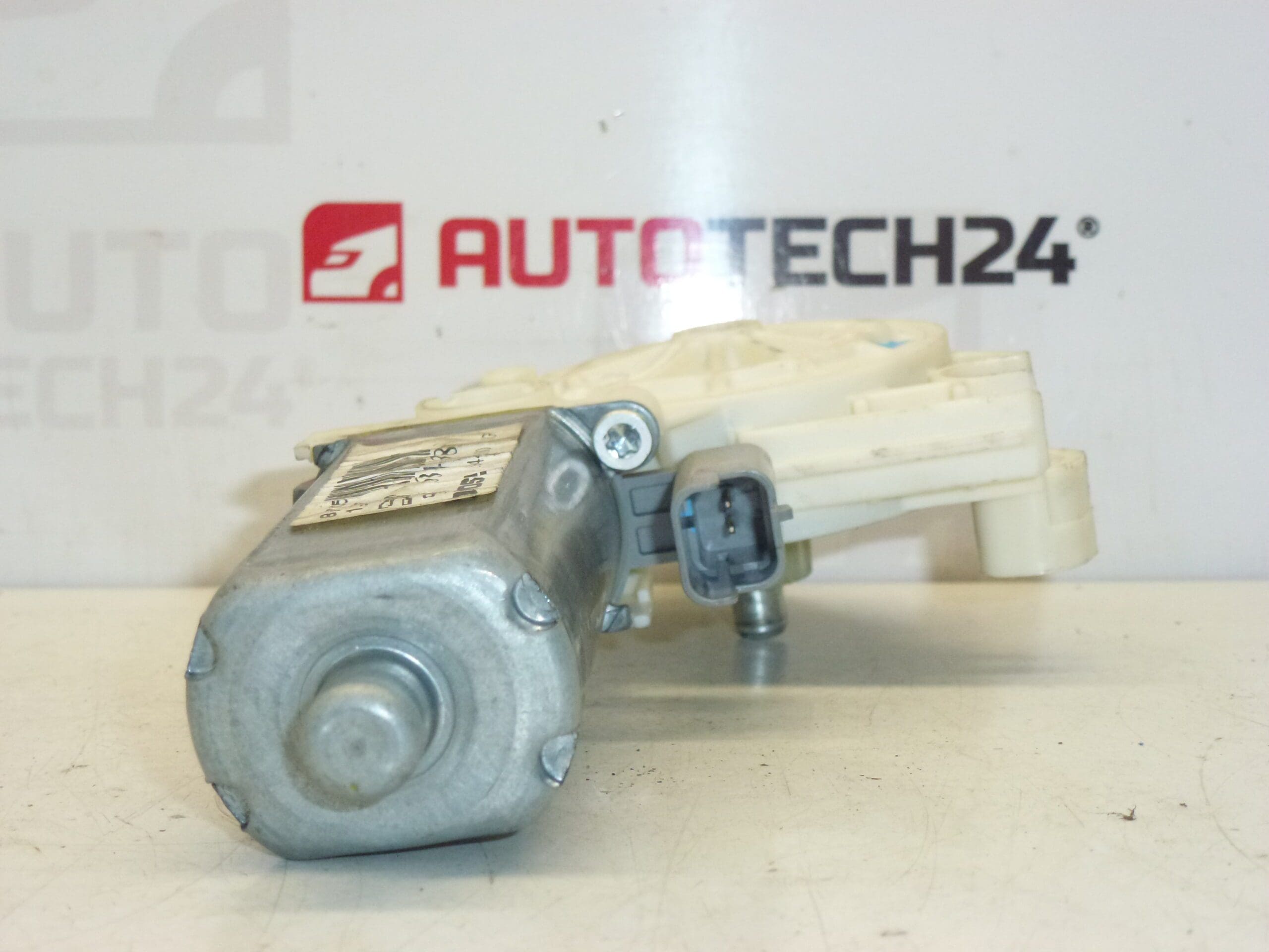 Motor del elevalunas delantero izquierdo para Peugeot 307 9634457380 9221K6 - Imagen 2