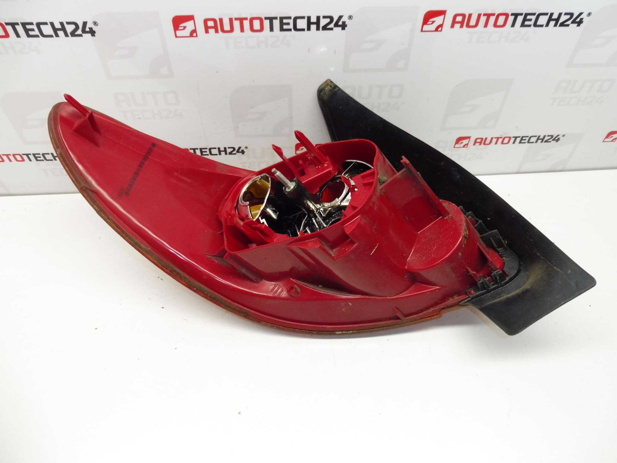 Luz Trasera Derecha Peugeot 206 3/5 Puertas 6351S0 - Imagen 2