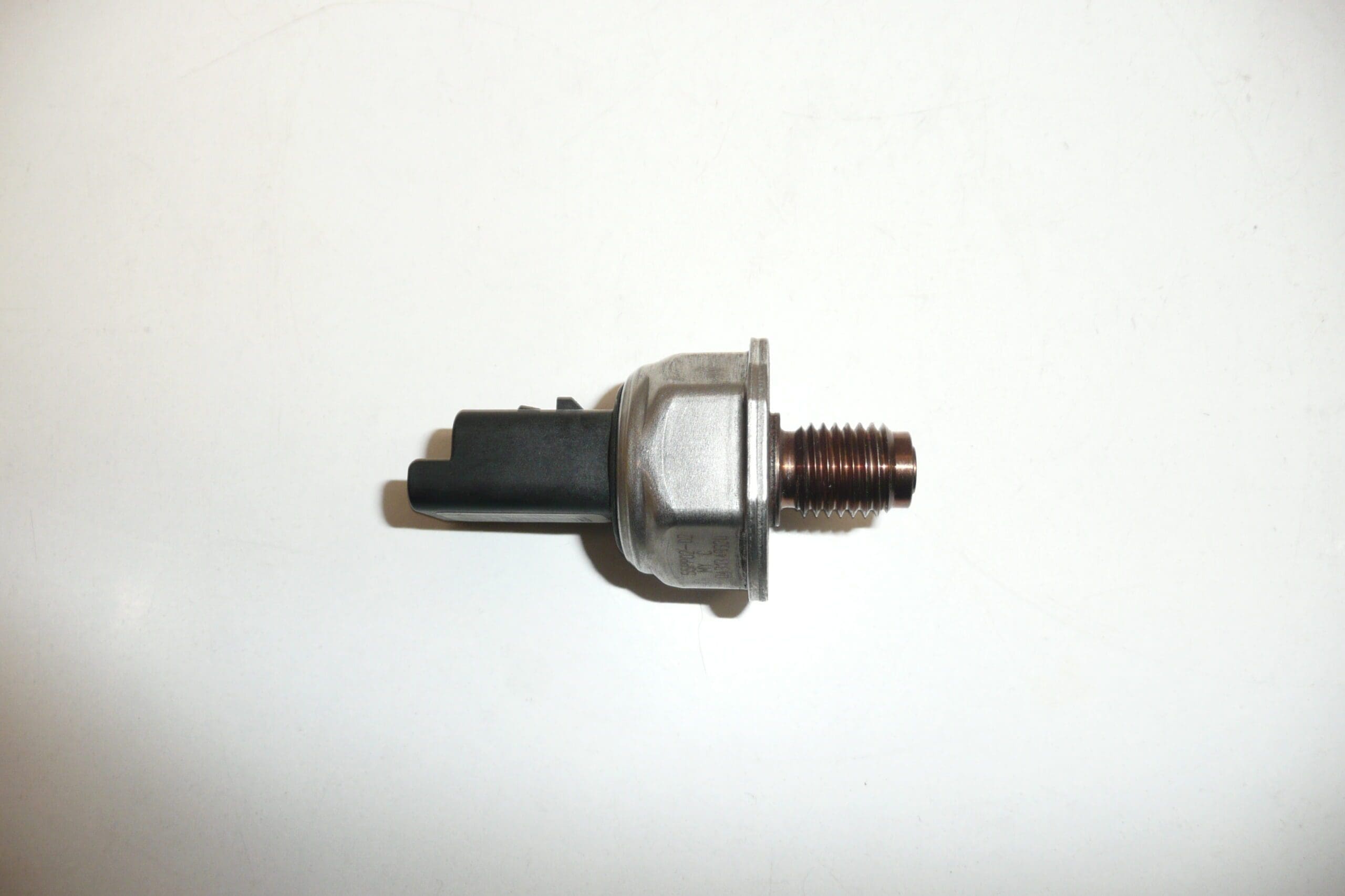 Sensor de presión de combustible Citroën/Peugeot 96554465480 - Imagen 2