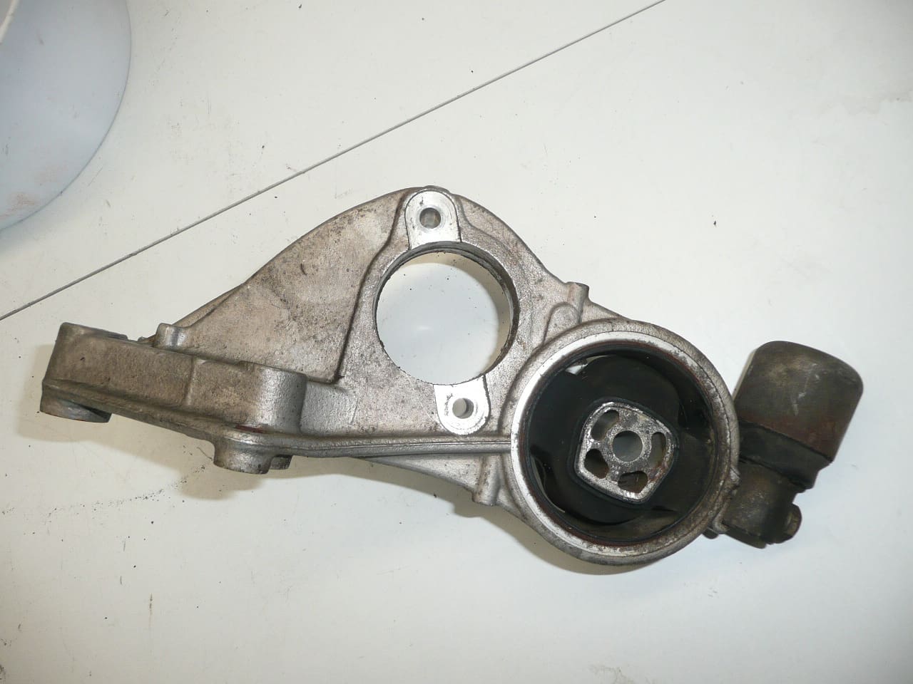 Soporte de motor para Citroën y Peugeot, ref. 9638239880 / 1807H8 - Imagen 2