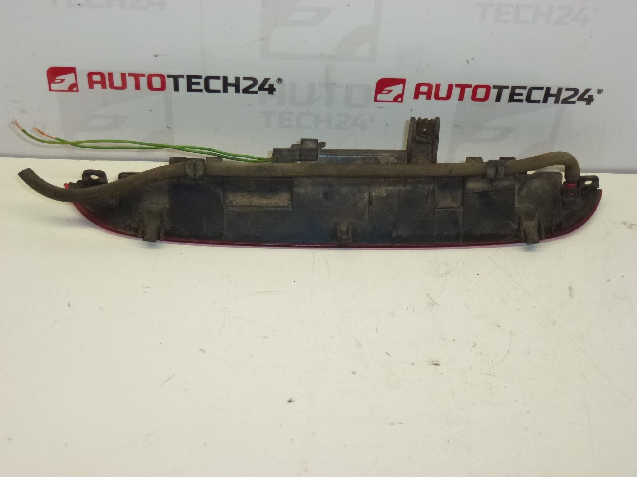 Luz de freno trasera Peugeot 206 SW 89028701 6351Q0 - Imagen 2