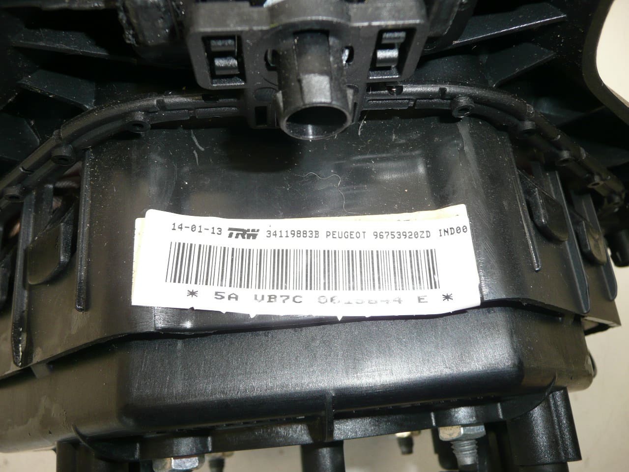 Airbag del volante Peugeot 301 96753920ZD - Imagen 2