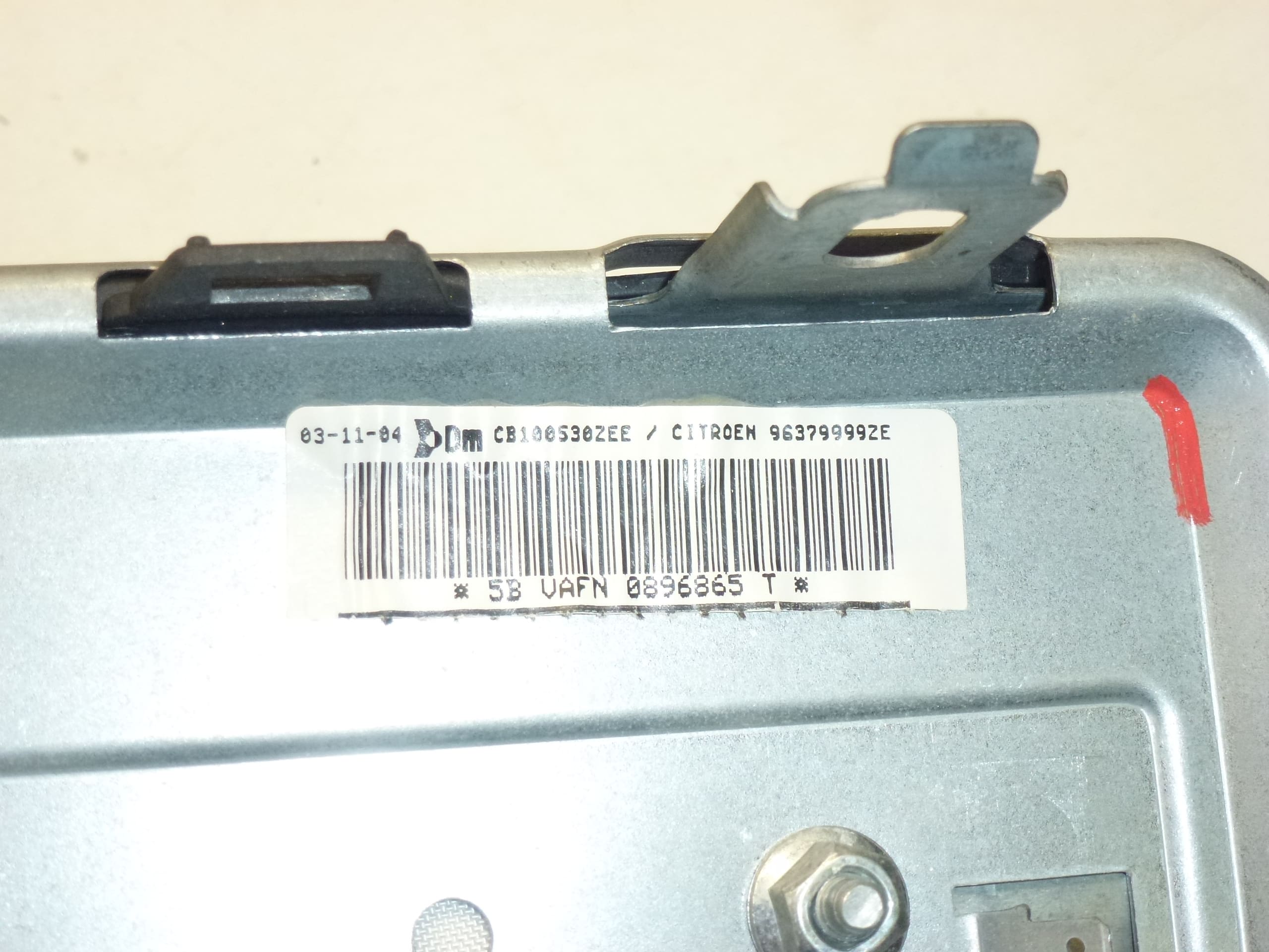 Airbag del pasajero para Citroën C2 y C3 96379999ZE 8216Y4 - Imagen 2