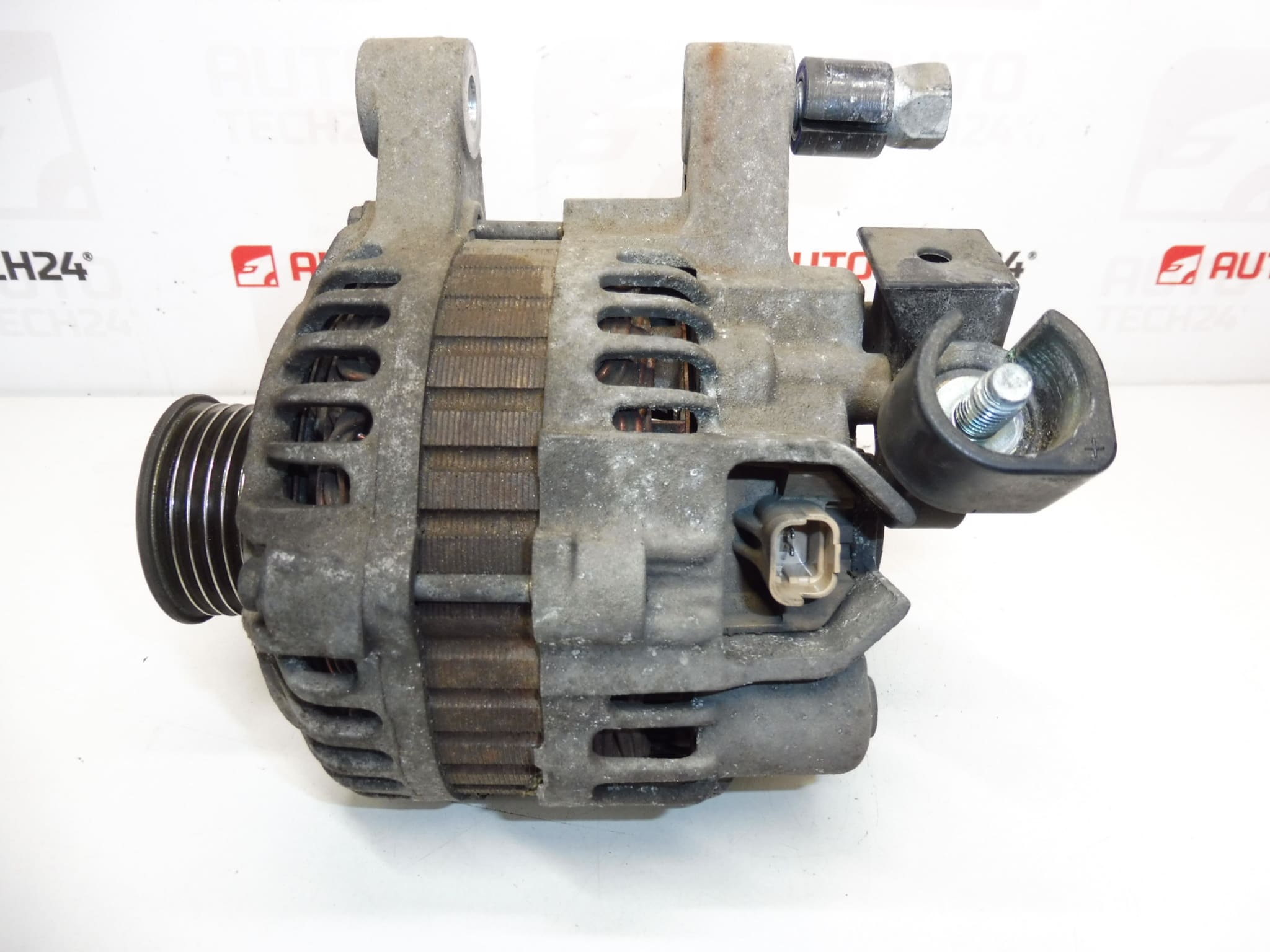 Alternador Mitsubishi CL7 Citroën Peugeot 9638544180 57056C - Imagen 2
