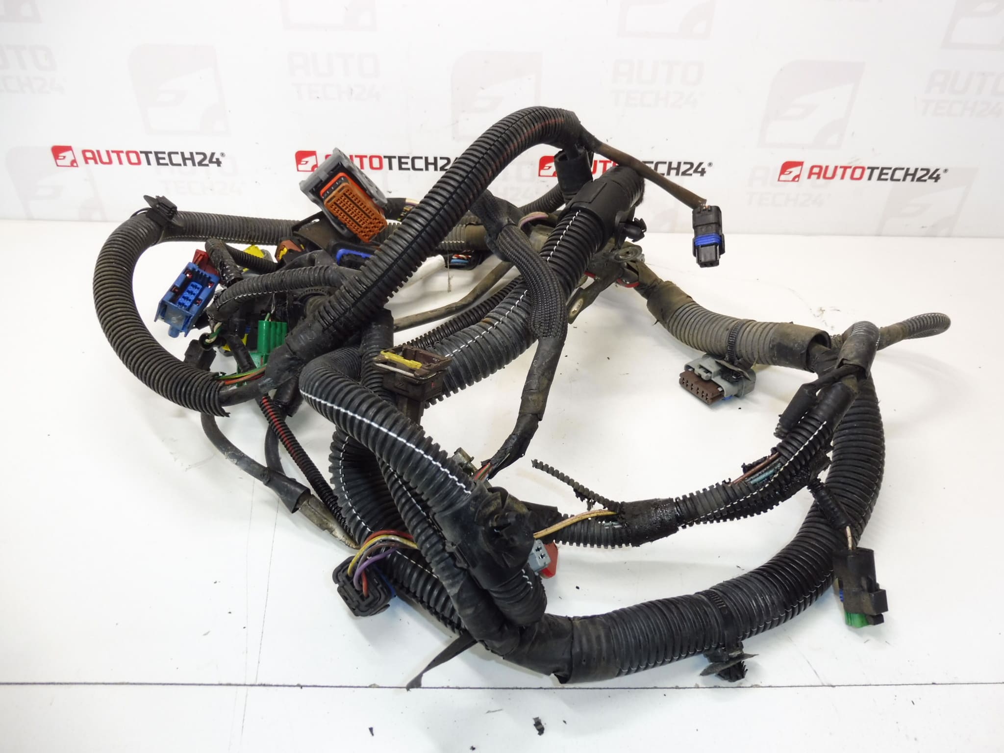 Conjunto de motor usado 1.6 16V NFU 9663465780 6569FF Peugeot/Citroën - Imagen 2