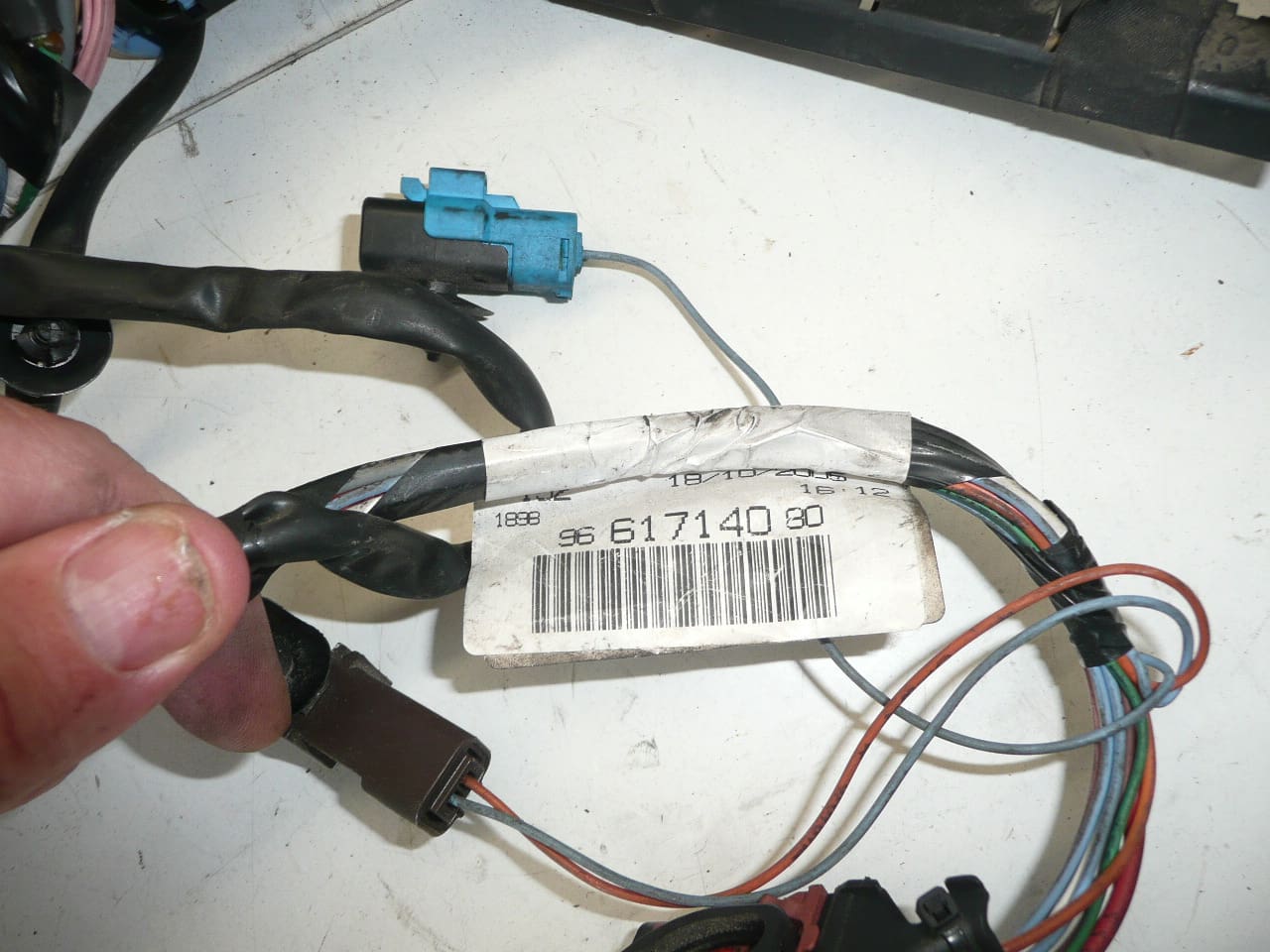 Conjunto de cables del motor para Citroën/Peugeot 2.0 HDi RHR 9661714180 9661714080 - Imagen 2