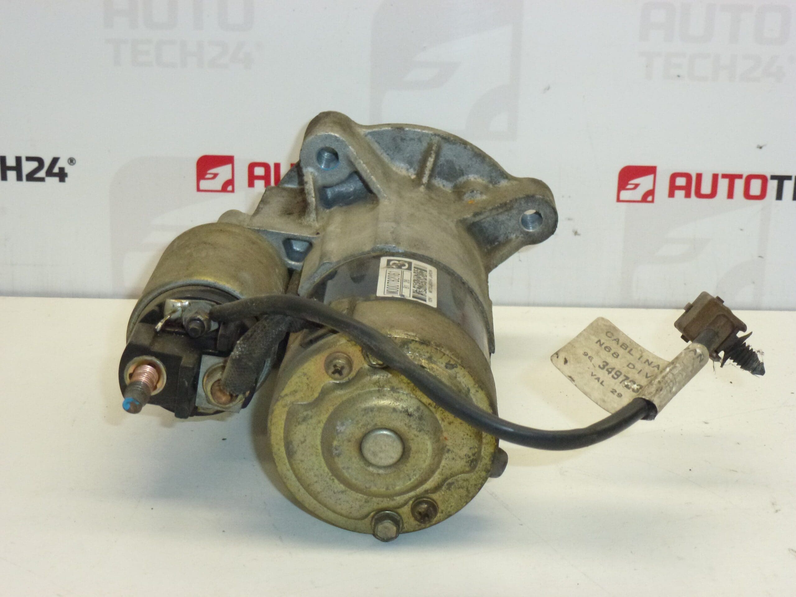 Motor de arranque usado para Citroën y Peugeot 1.8/2.0 16V 9656317680 M000T82081 5802CW - Imagen 2