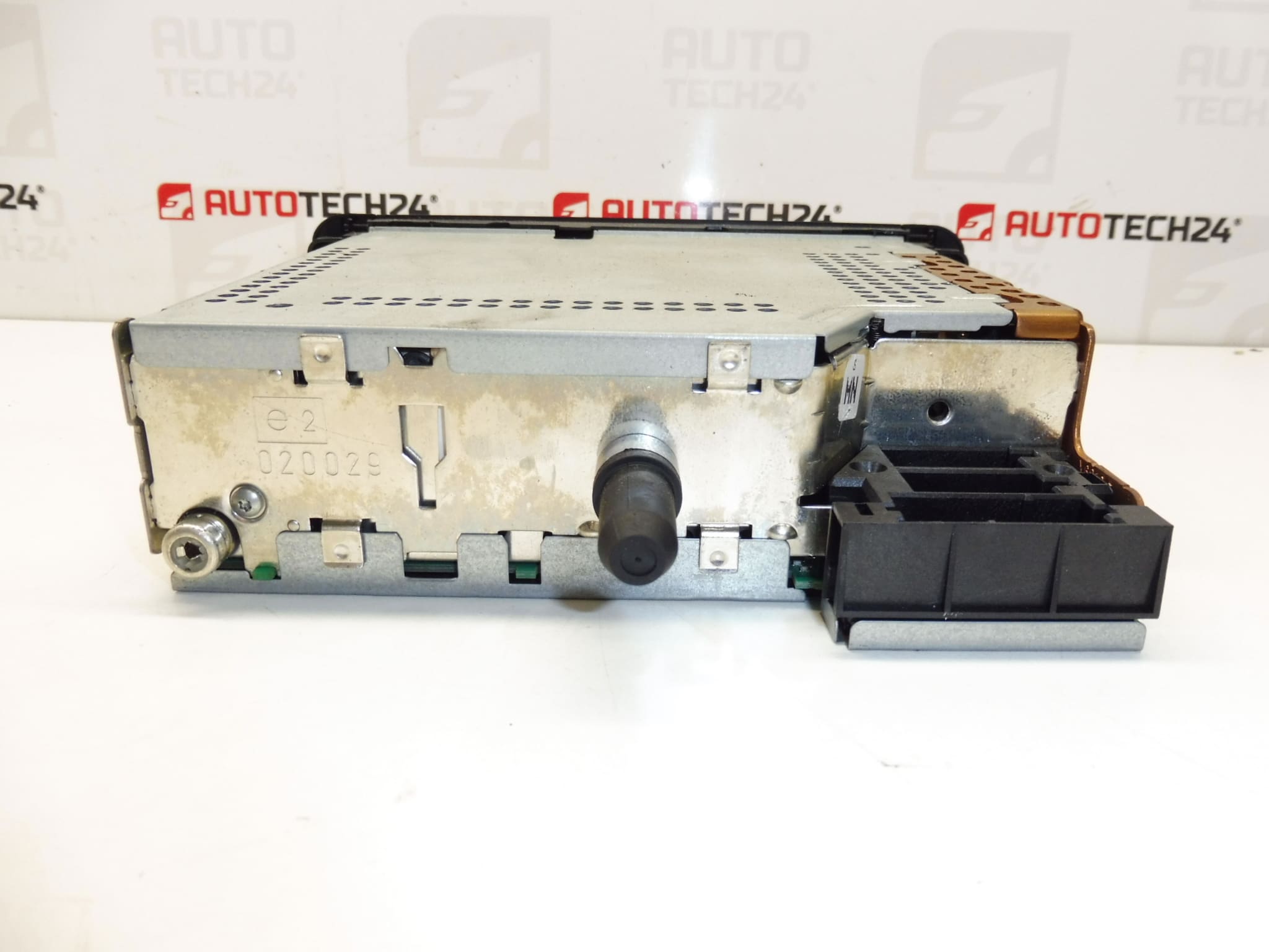 Radio para Citroën Xsara Picasso 96627716XT - Imagen 2