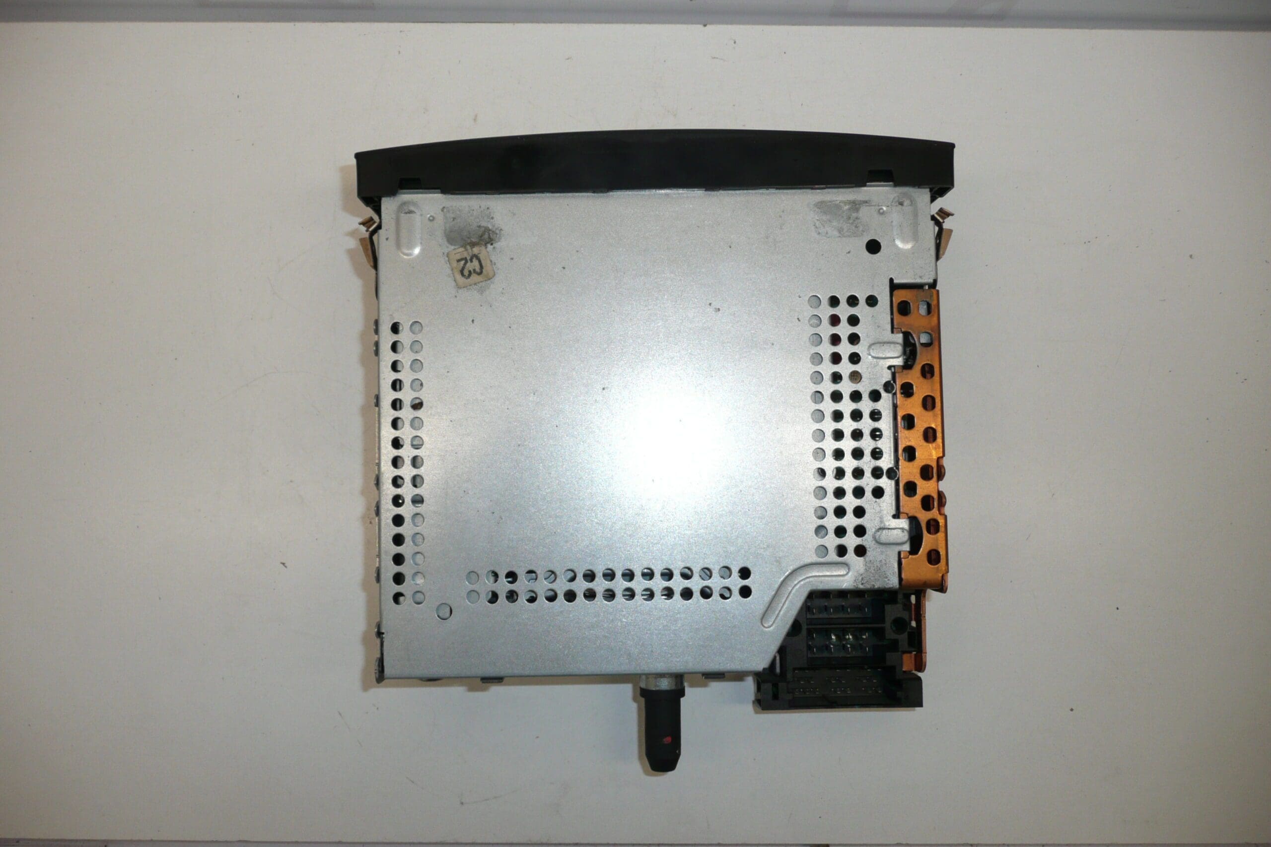 Radio de coche usado con CD para Citroën y Peugeot 96545978XT - Imagen 2