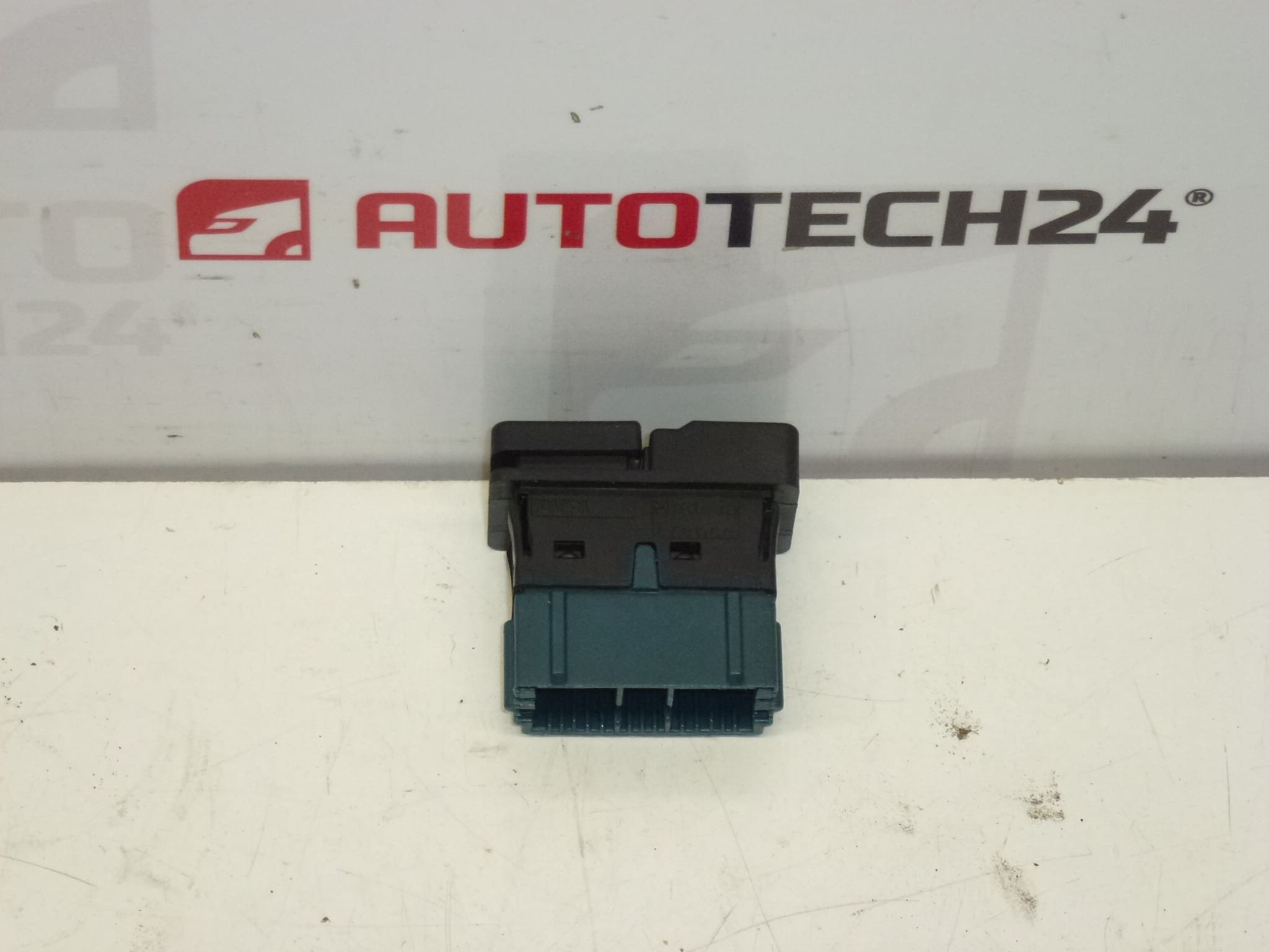 Bloqueador de ventanillas traseras para Citroën y Peugeot 6552ZK - Imagen 2