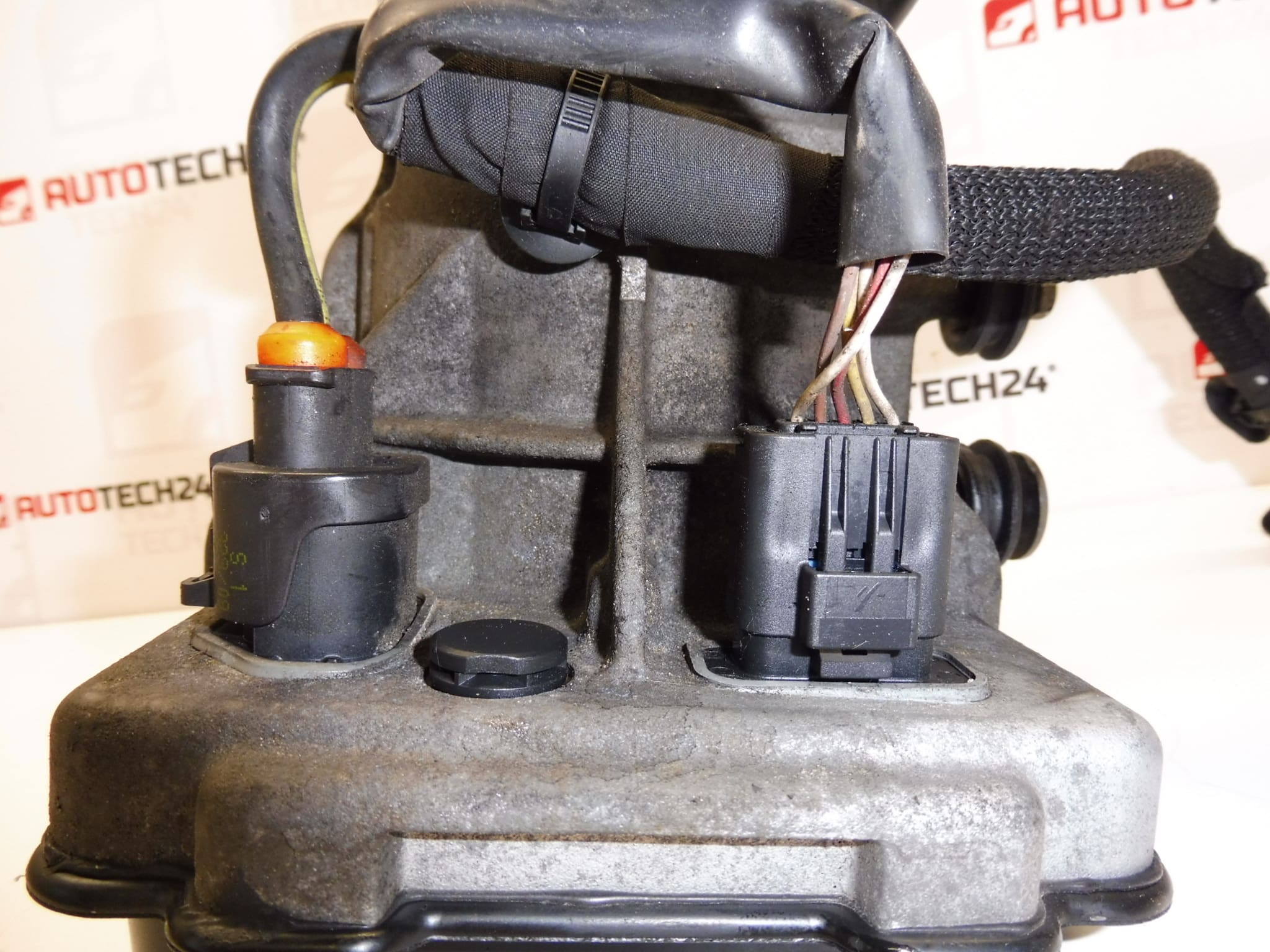 Bomba de dirección asistida TRW para Peugeot 308 9671691980 400847 - Imagen 2