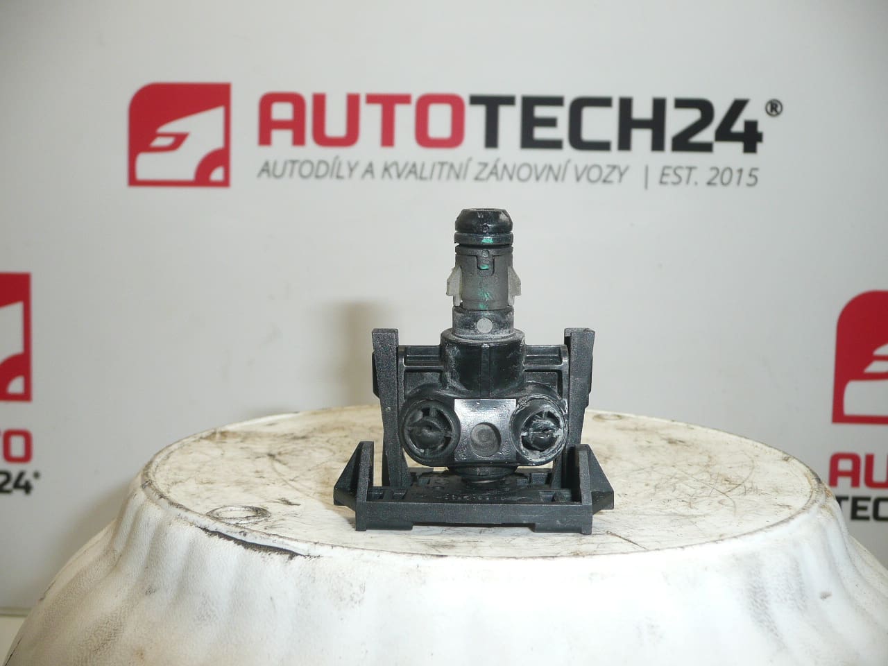 Boquilla limpiaparabrisas Peugeot 807 6438K2