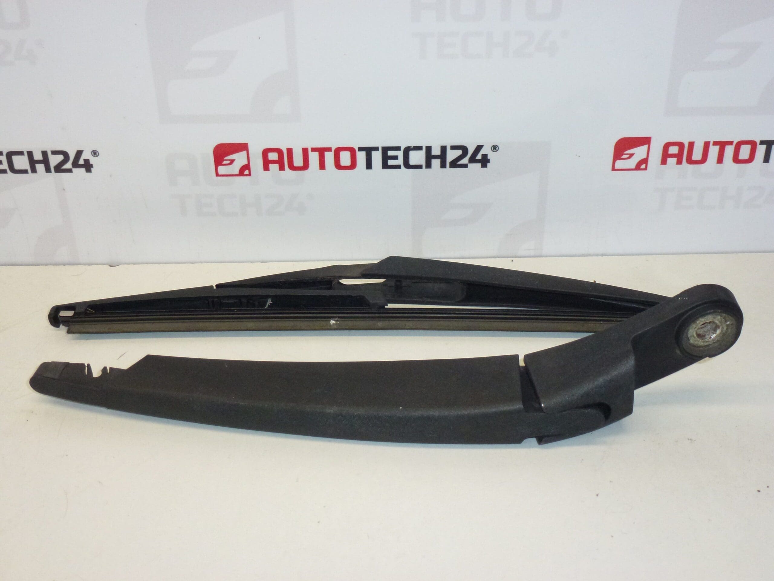 Brazo trasero del limpiaparabrisas para Citroën y Peugeot 6429EV - Imagen 2