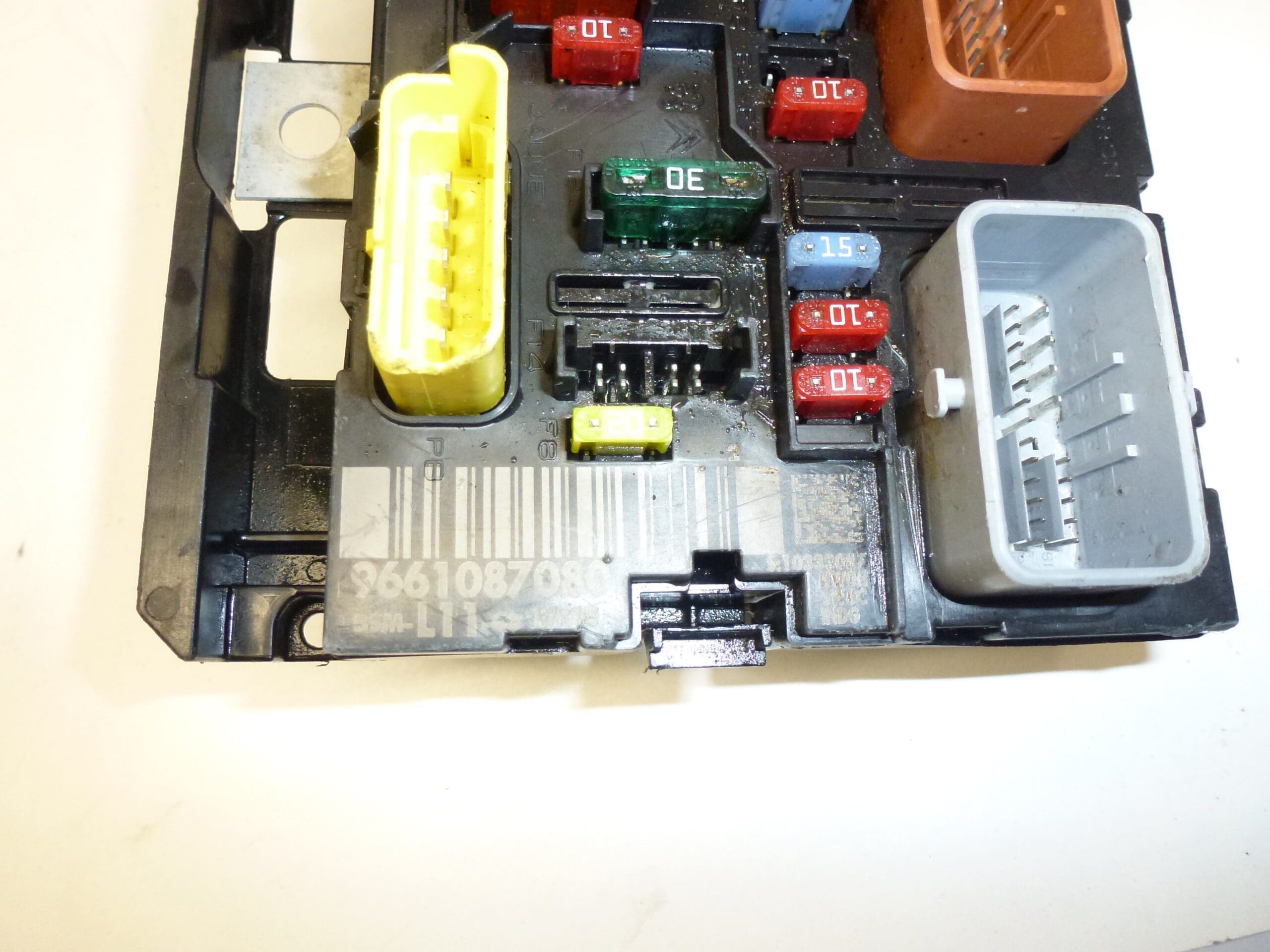 BSM L11-00 DELPHI Citroën Peugeot 9661087080 6500CK - Caja de Fusibles y Relés del Motor - Imagen 2