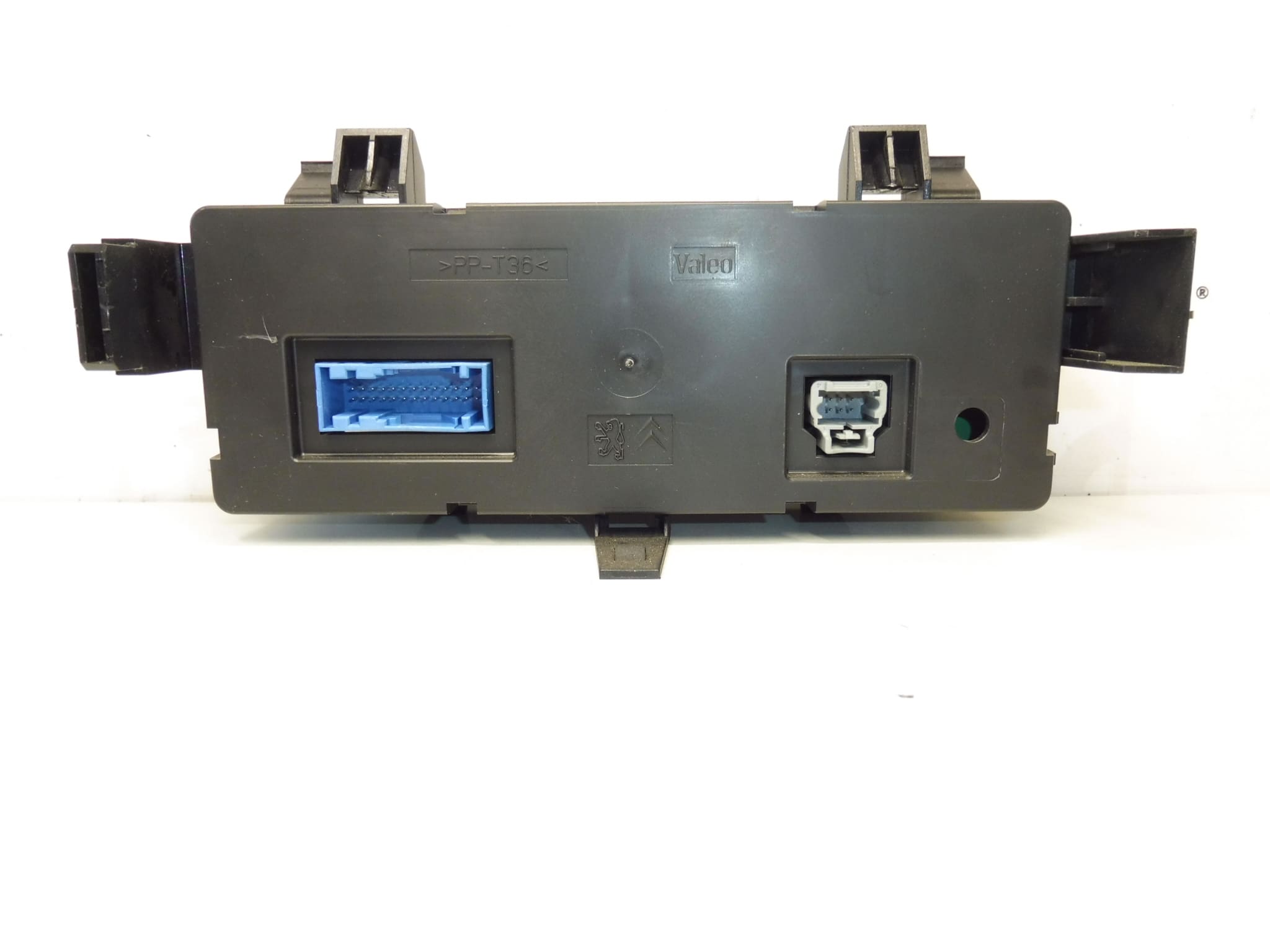 Módulo de control de calefacción y aire acondicionado Peugeot 1007 96530443XT 6451RY (usado) - Imagen 2