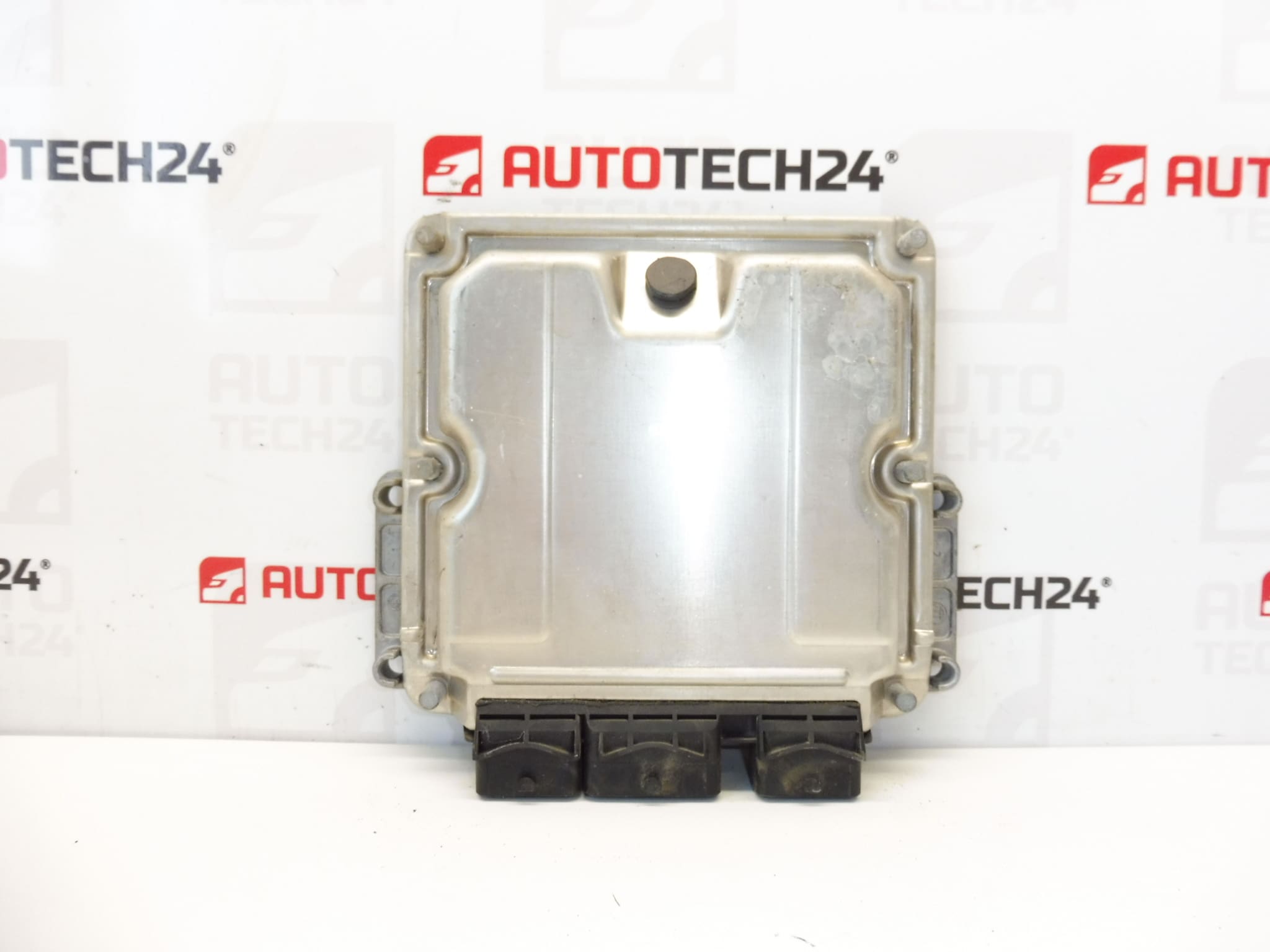 Unidad de control ECU Bosch EDC15C2 2.2 HDi 0281011516 9652184280 1940E6 - Imagen 2