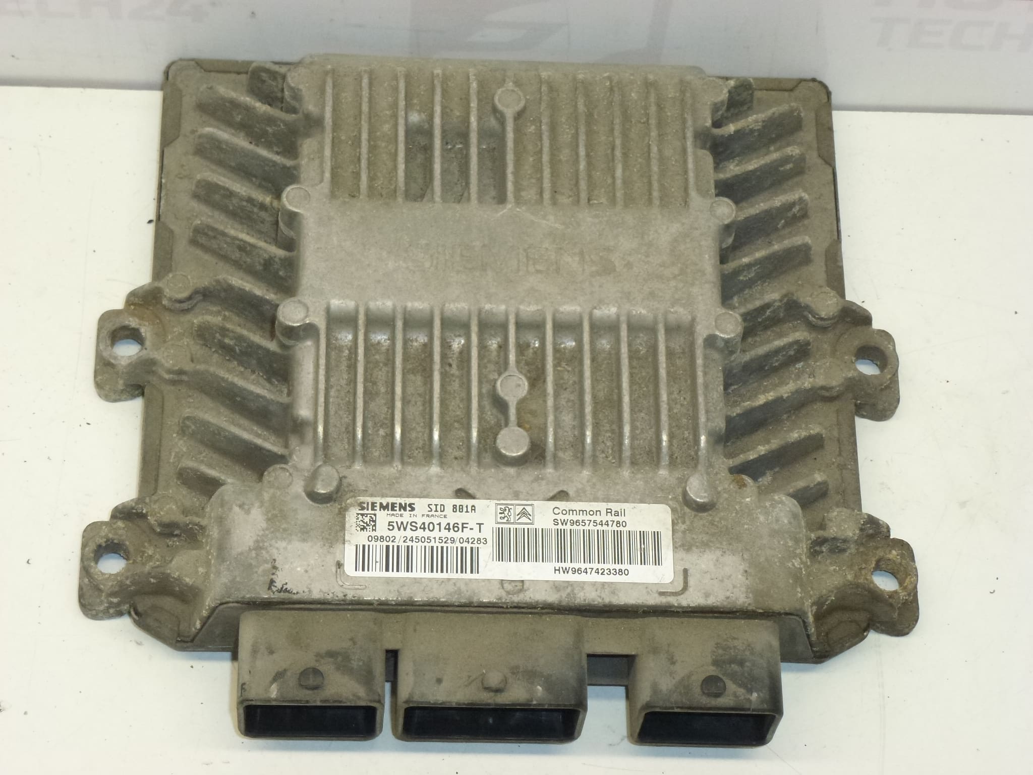 Unidad de control del motor (ECU) Siemens SID 801A para Citroën y Peugeot 9647423380 5WS40146F-T - Imagen 2
