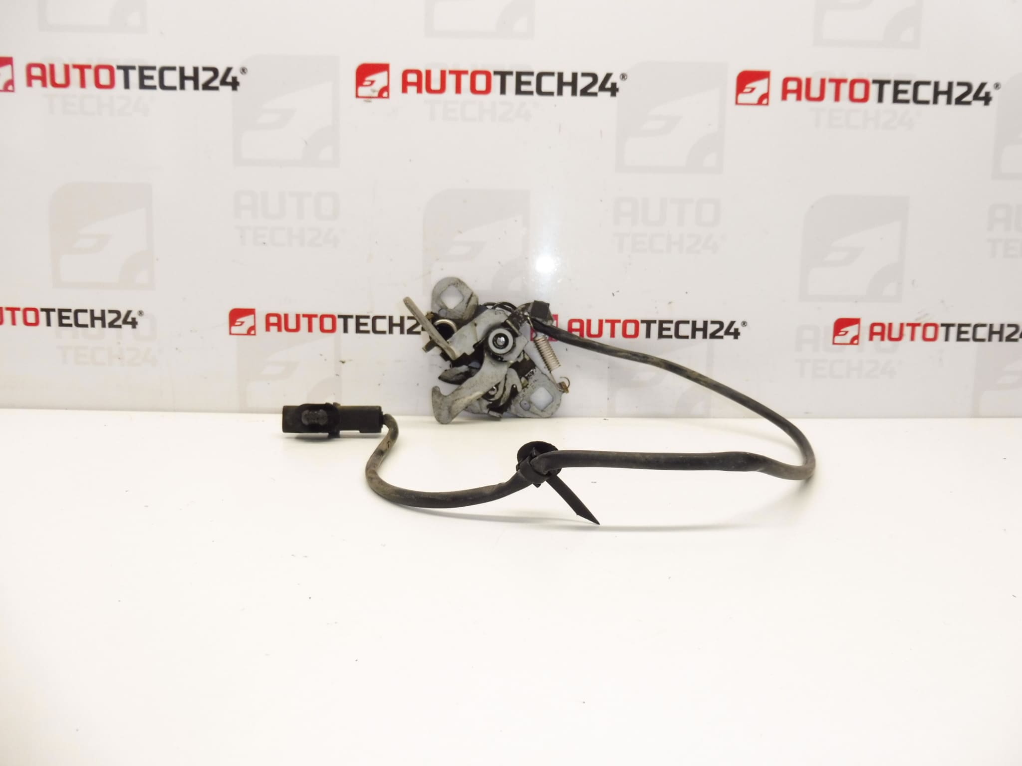 Cerradura capot Peugeot 607 793454