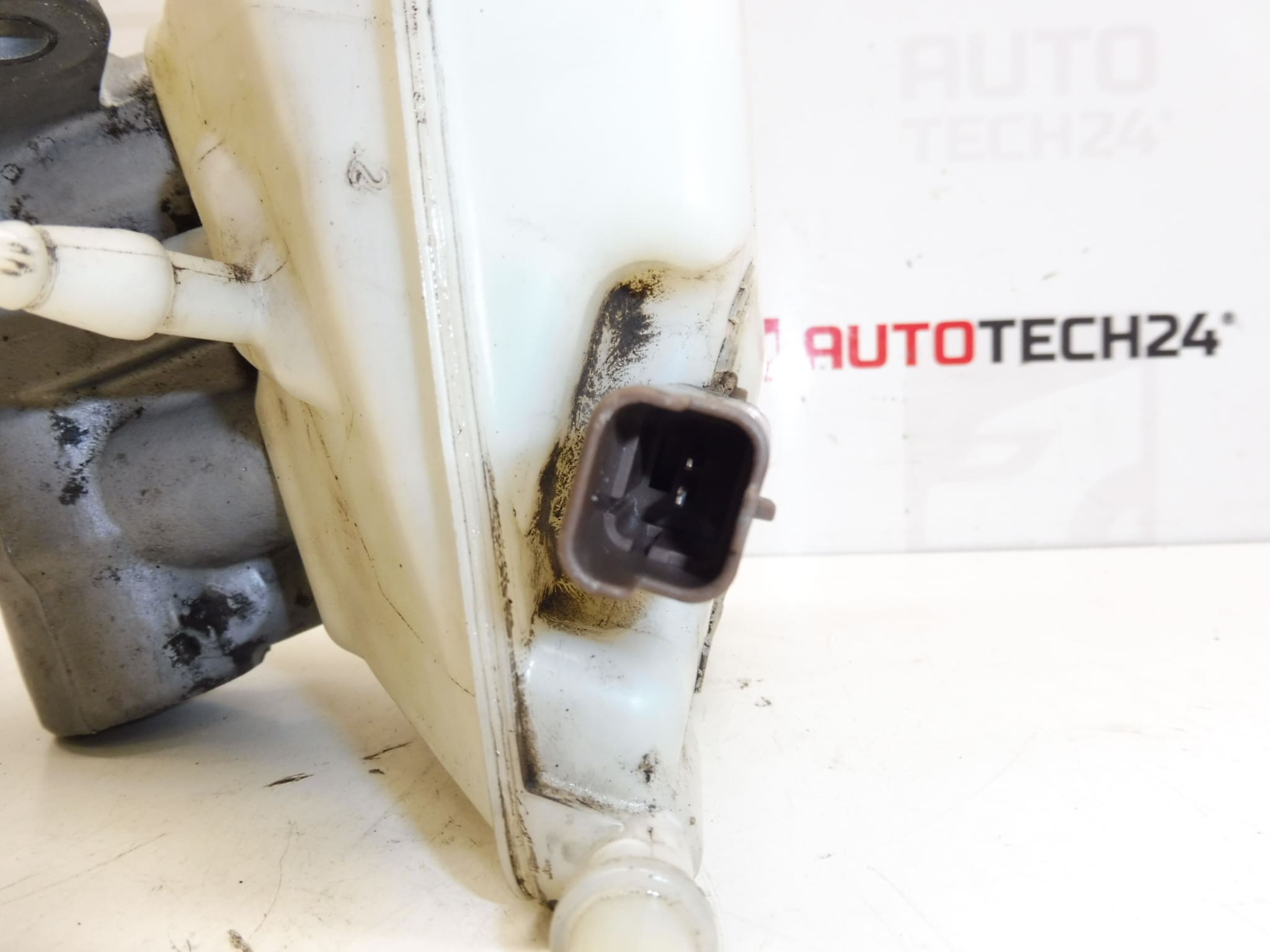 Cilindro maestro de freno ATE para Citroën/Peugeot 9654002180 4601T1 4635C2 - Imagen 2