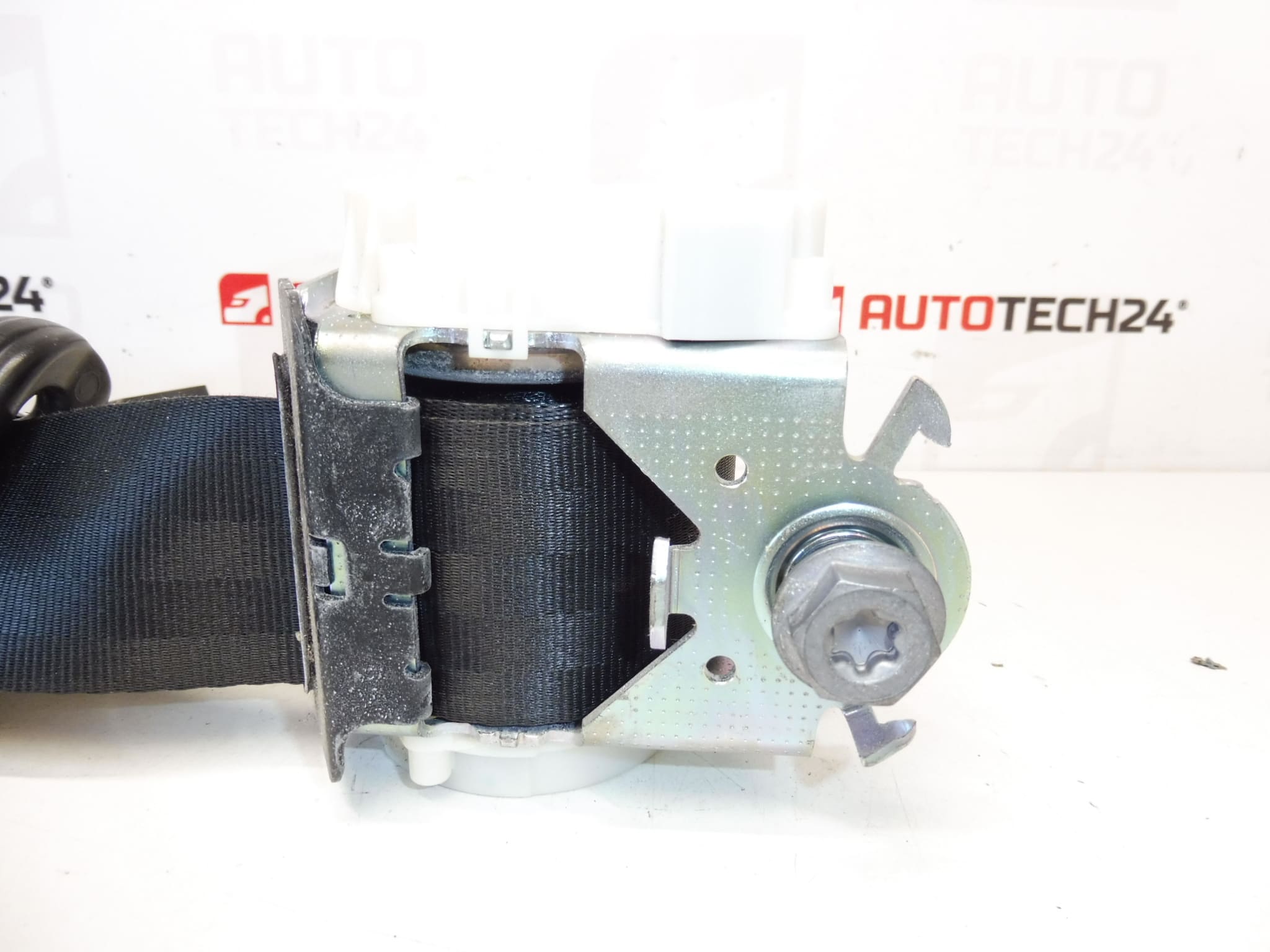 Cinturón de seguridad trasero derecho Peugeot 5008 34029945A 8975SJ - Imagen 2