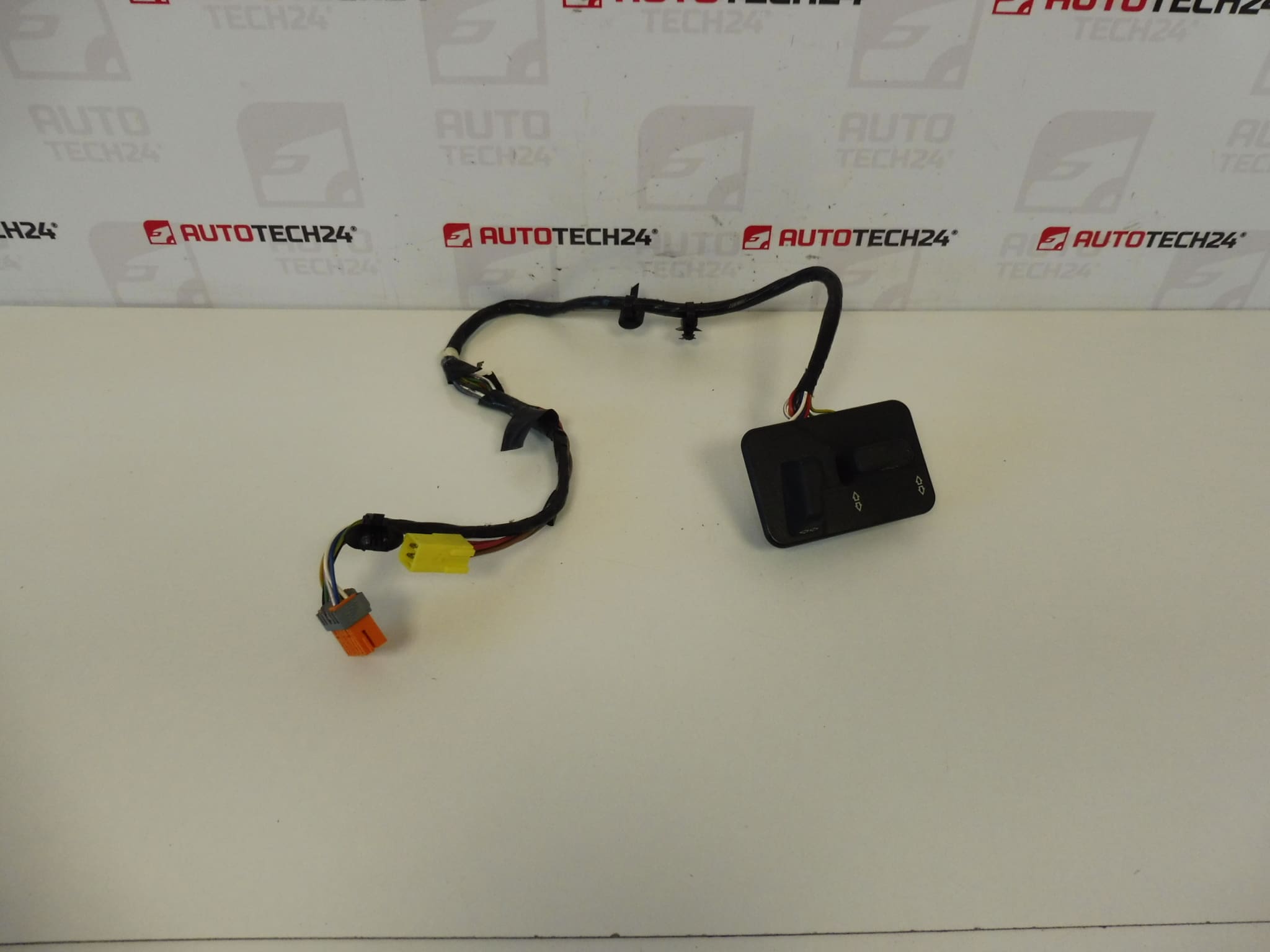 Citroën Peugeot 6556H0 Controlador de asiento eléctrico