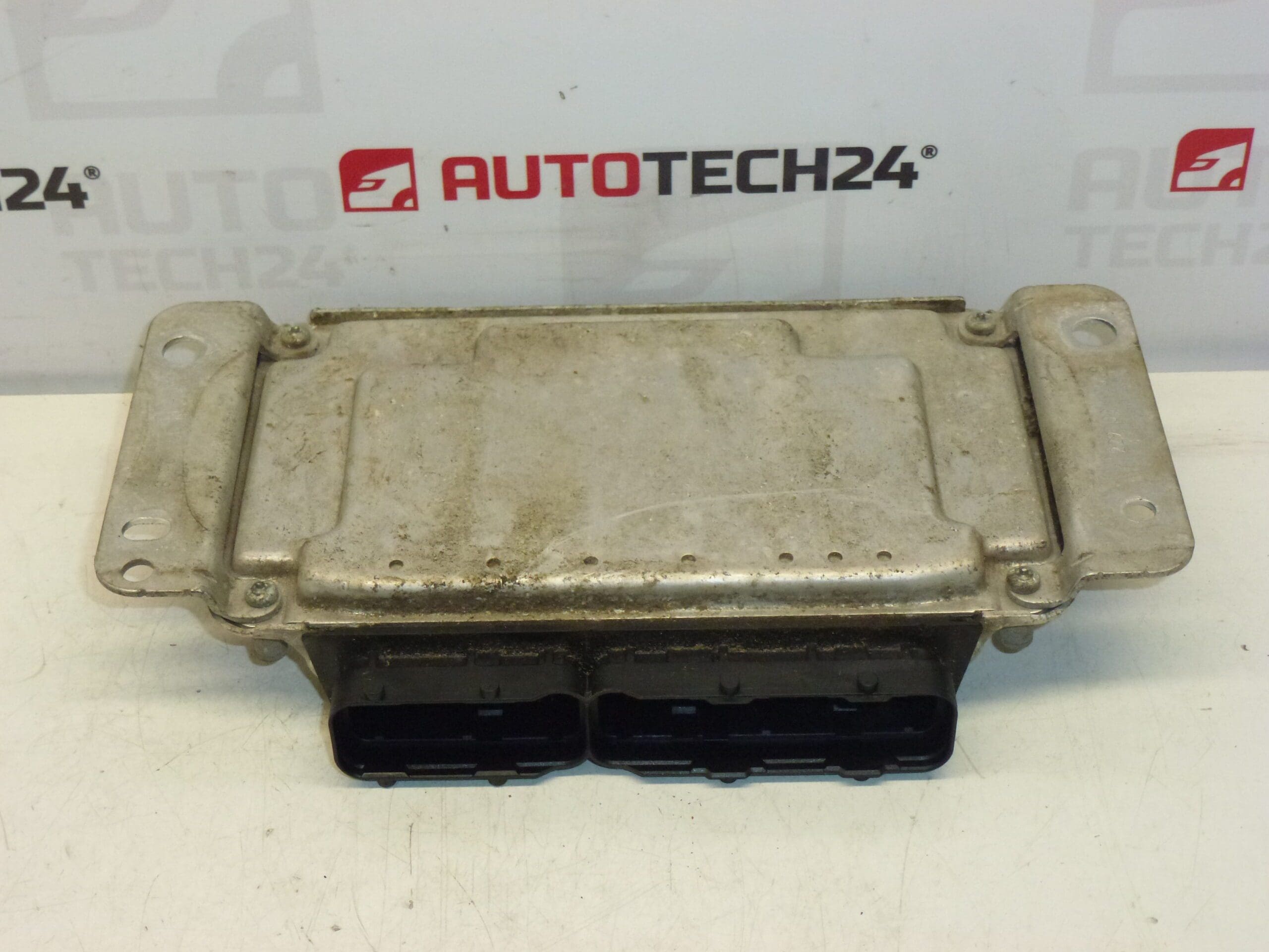 Unidad de control del motor Bosch (ECU) 1.0i 1KR 0261208702 89661-0H023 - Imagen 2