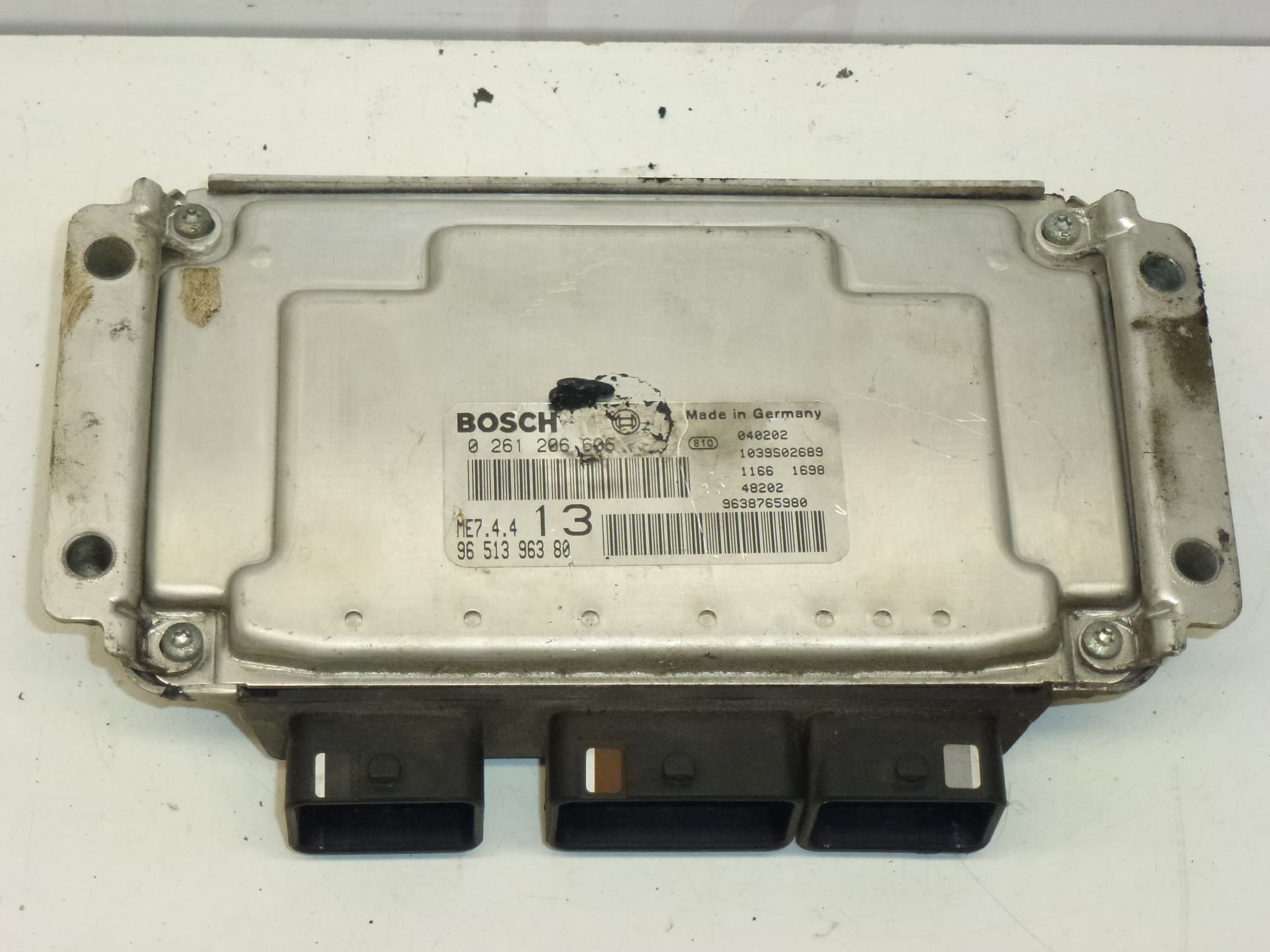 Unidad de control del motor (ECU) Bosch ME7.4.4 0261206606 9651396380 194063 - Imagen 2