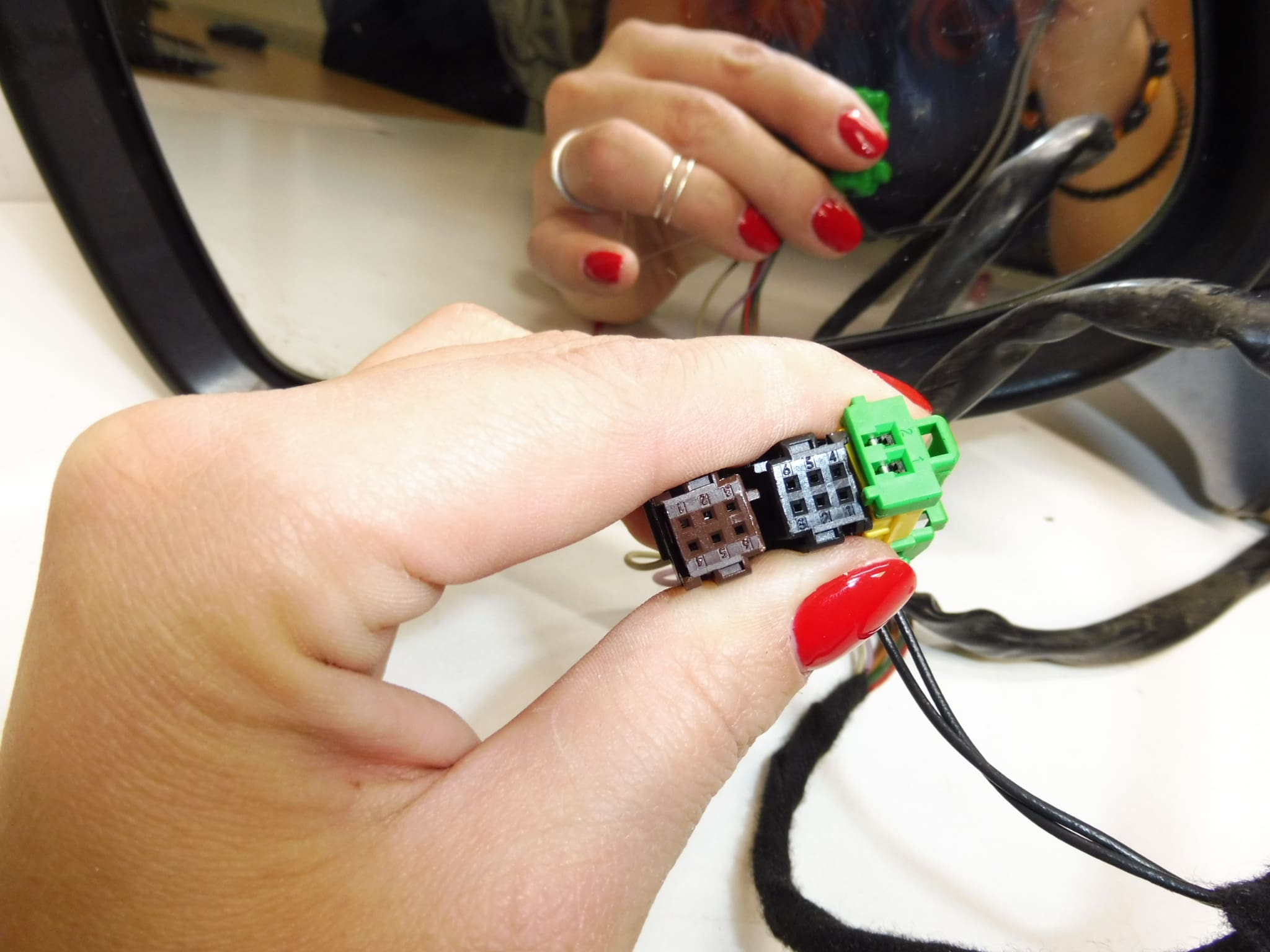 Espejo retrovisor exterior izquierdo eléctrico y plegable para Citroën C8 (usado) — referencias 14009348ZW, 8153FS - Imagen 2