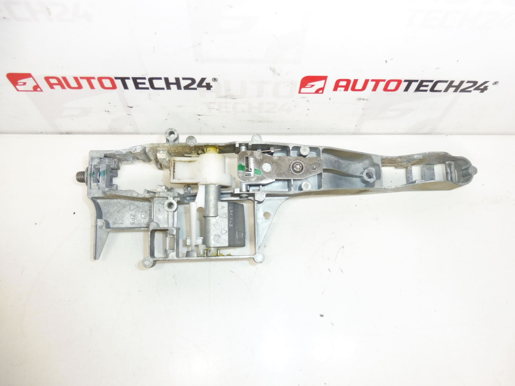 Conjunto del tirador de la puerta delantera derecha para Citroën C3 Picasso y Peugeot 207 910959 - Imagen 2