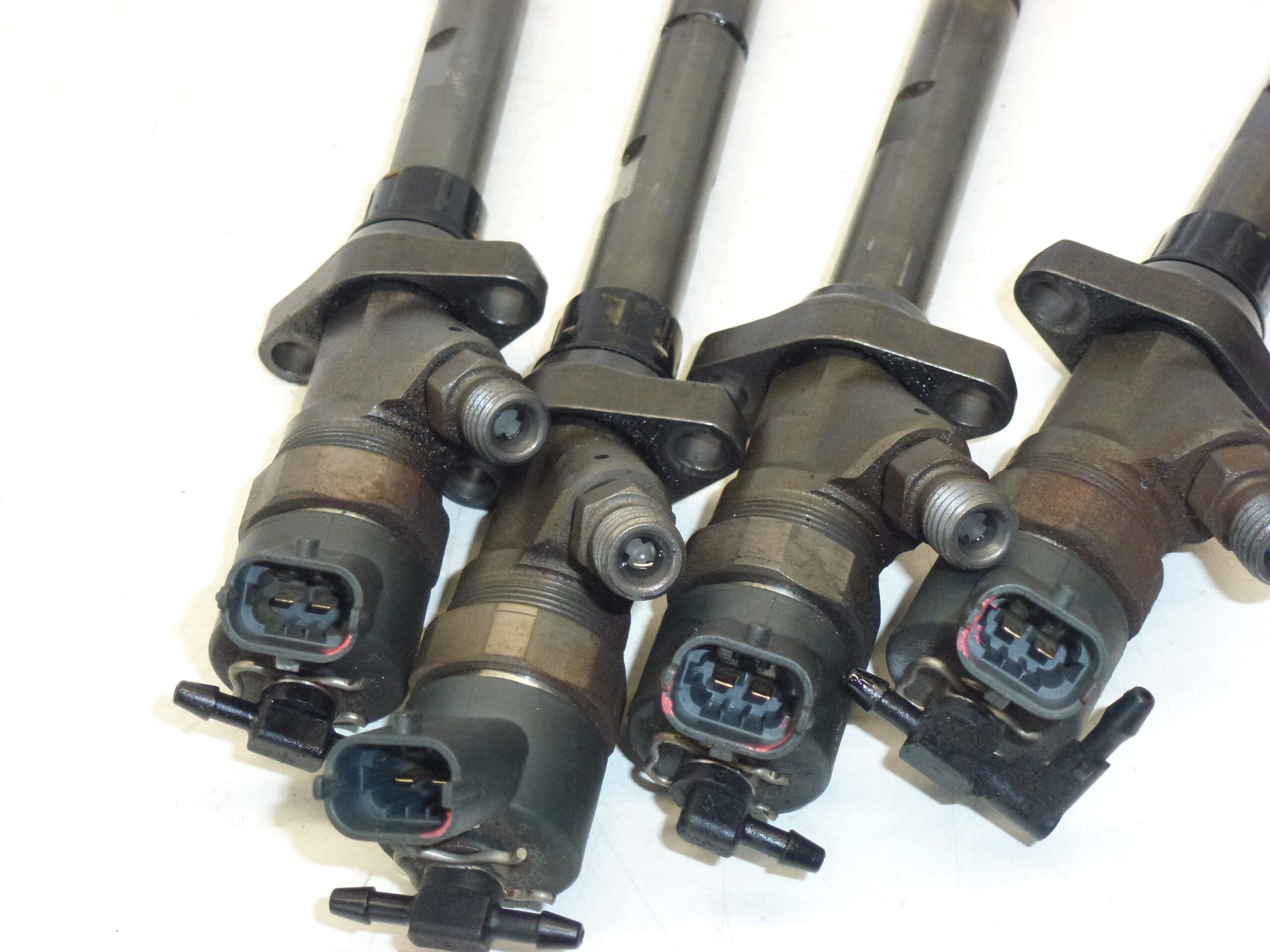 Juego de inyectores Bosch (n.º 0445110036) para motores 2.0 y 2.2 HDi, procedente de vehículo con 152.000 km - Imagen 2