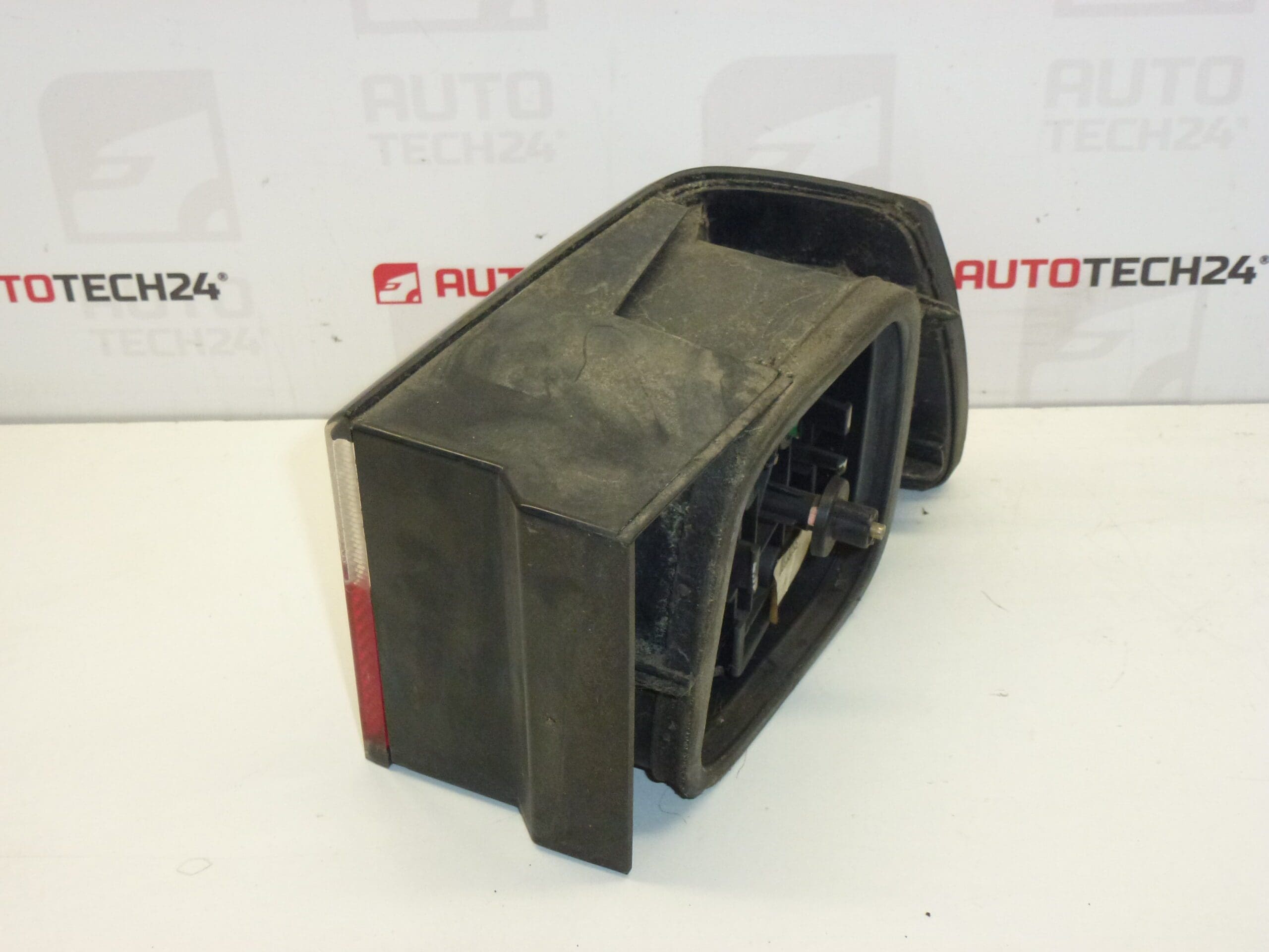 Luz Trasera Izquierda Para Guardabarros Citroën Xantia 6350K0 - Imagen 2