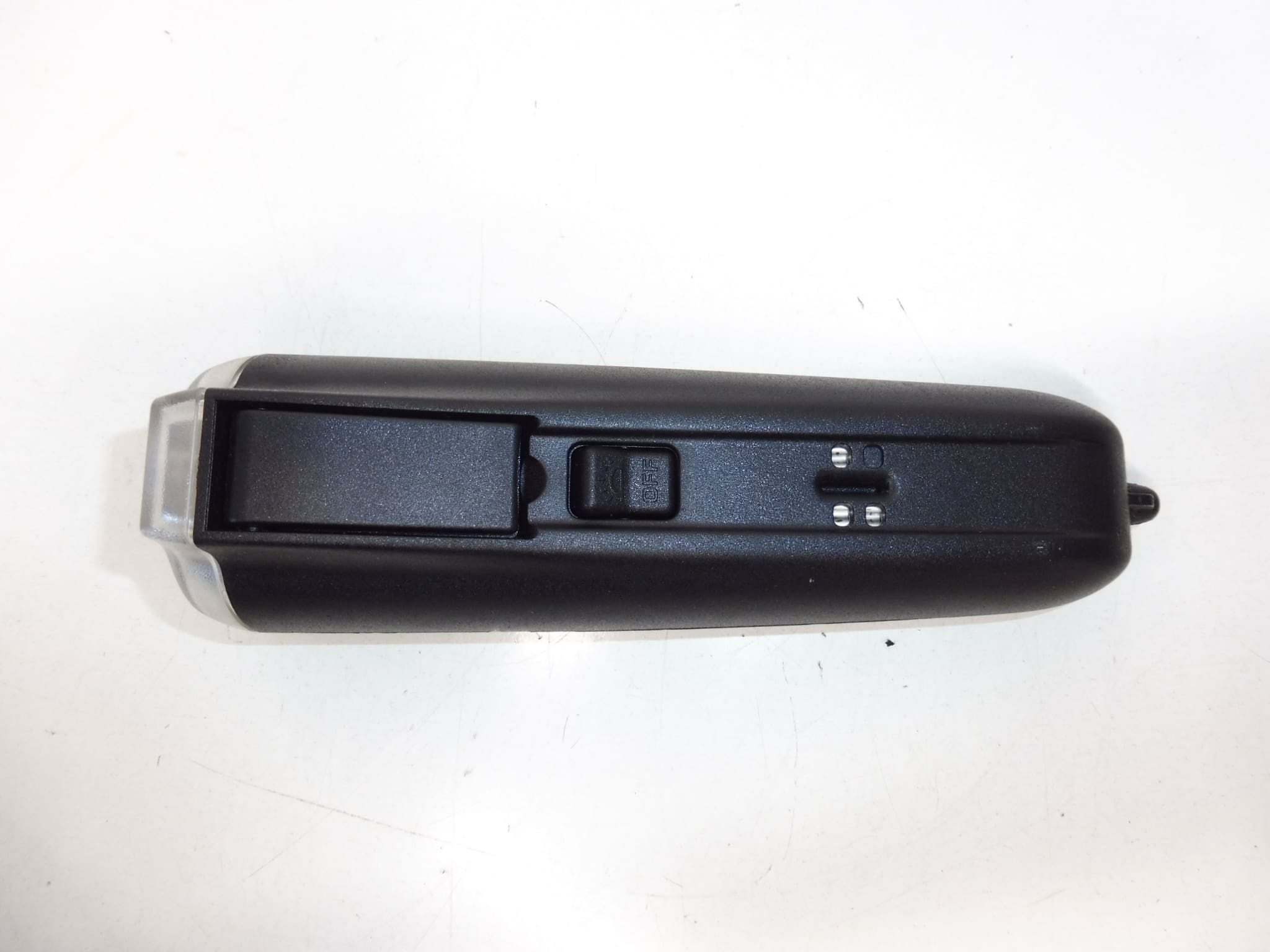 Linterna de mano para Citroën/Peugeot 6362Z0 - Imagen 2