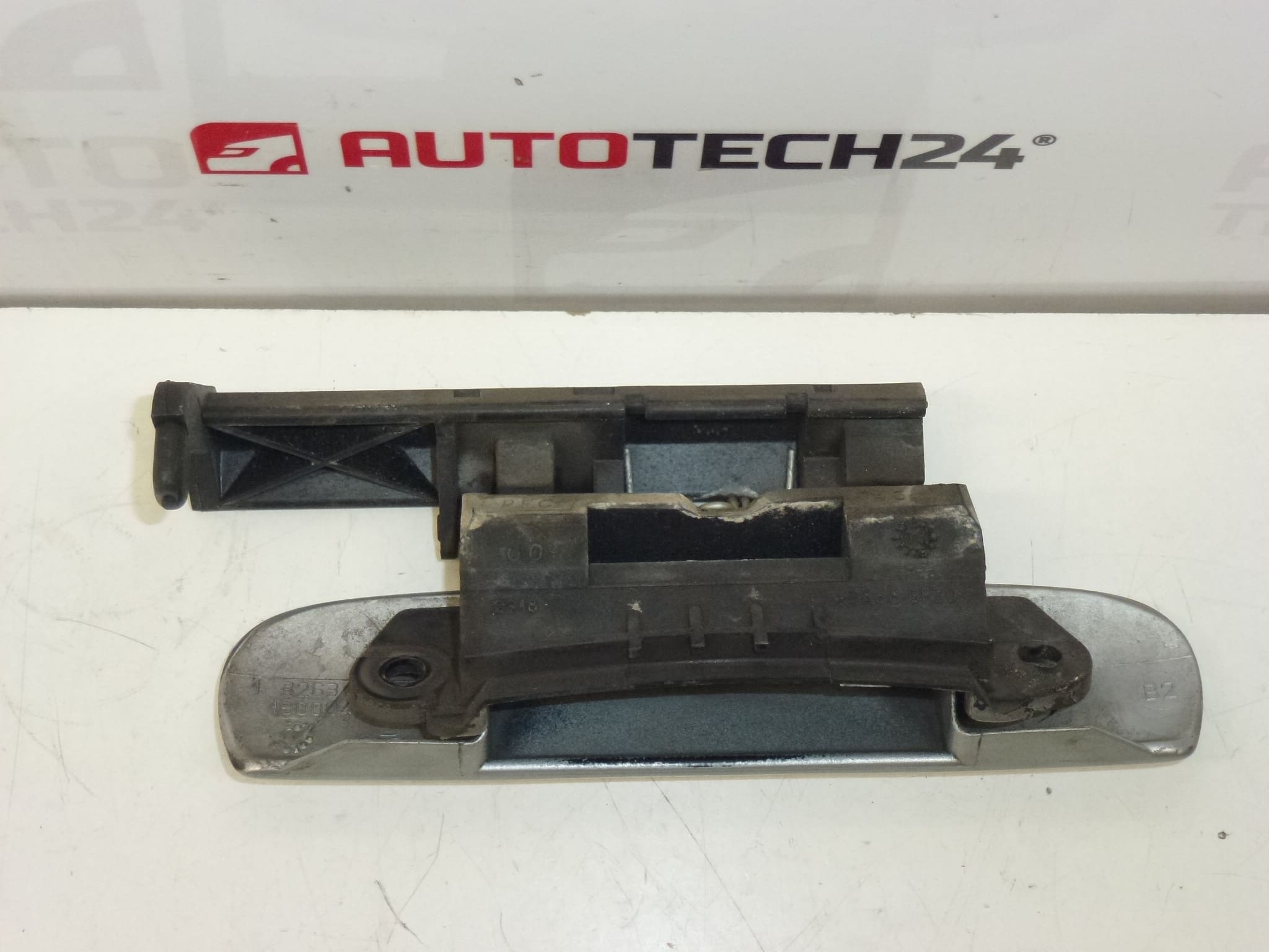 Manija de la puerta delantera izquierda para Citroën Xsara EZRC 96334565 9101N2 - Imagen 2
