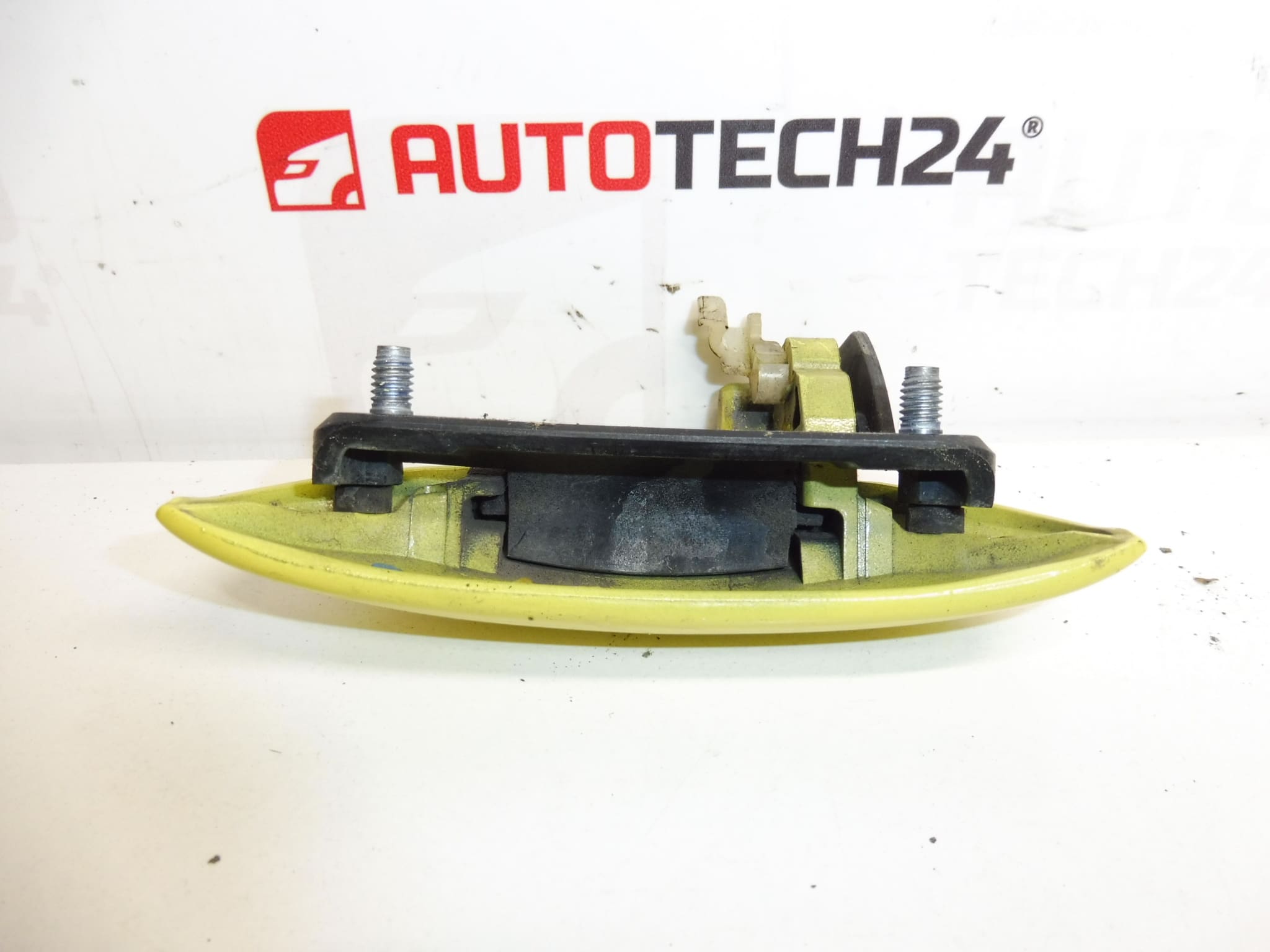 Manilla de puerta delantera derecha KBL para Citroën C1 / Peugeot 107, ref. 9101AH (usada) - Imagen 2