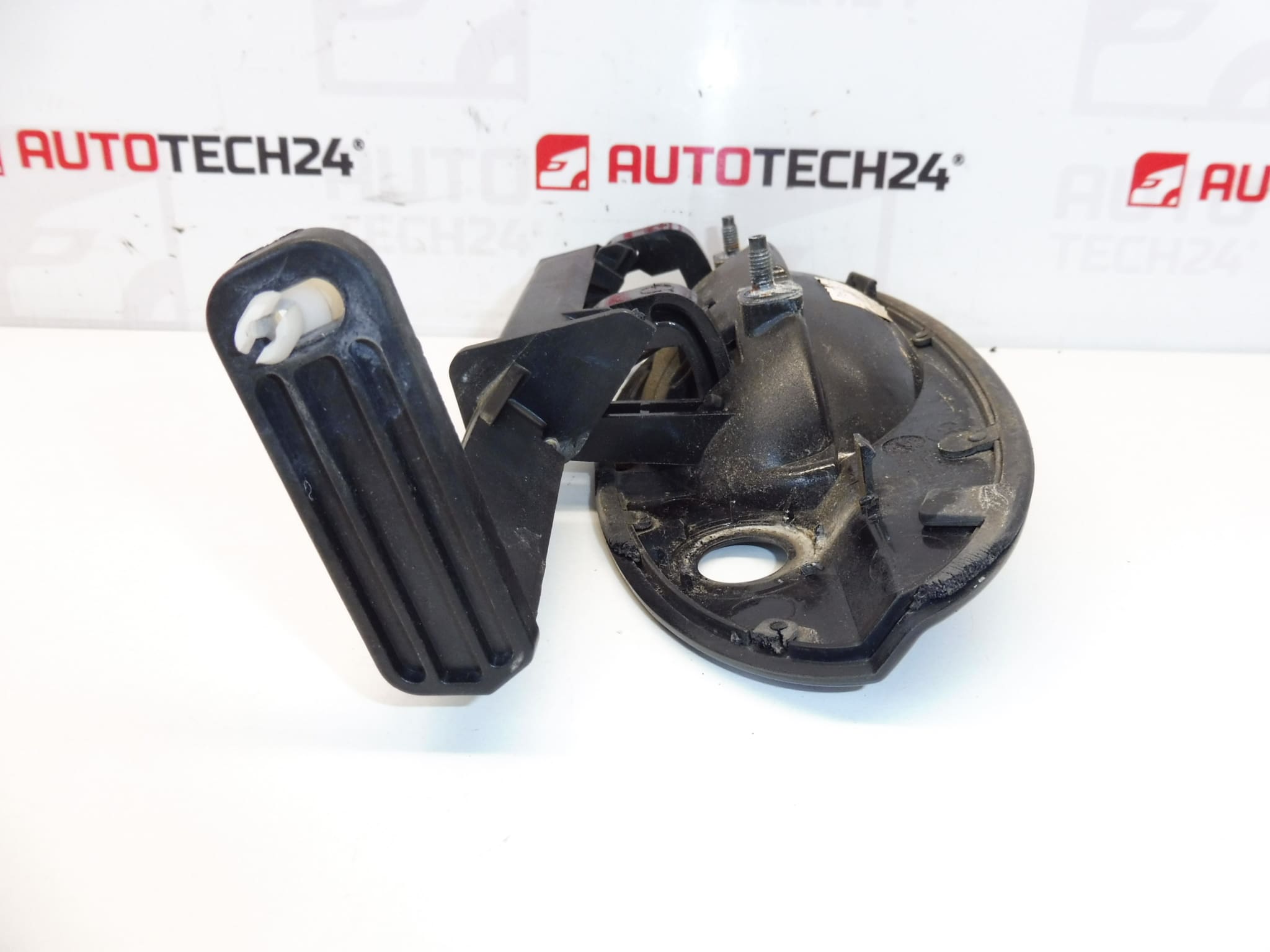 Tirador de puerta delantera izquierda Citroën C5 I y II PSA 9634766877 9624765877 - Imagen 2