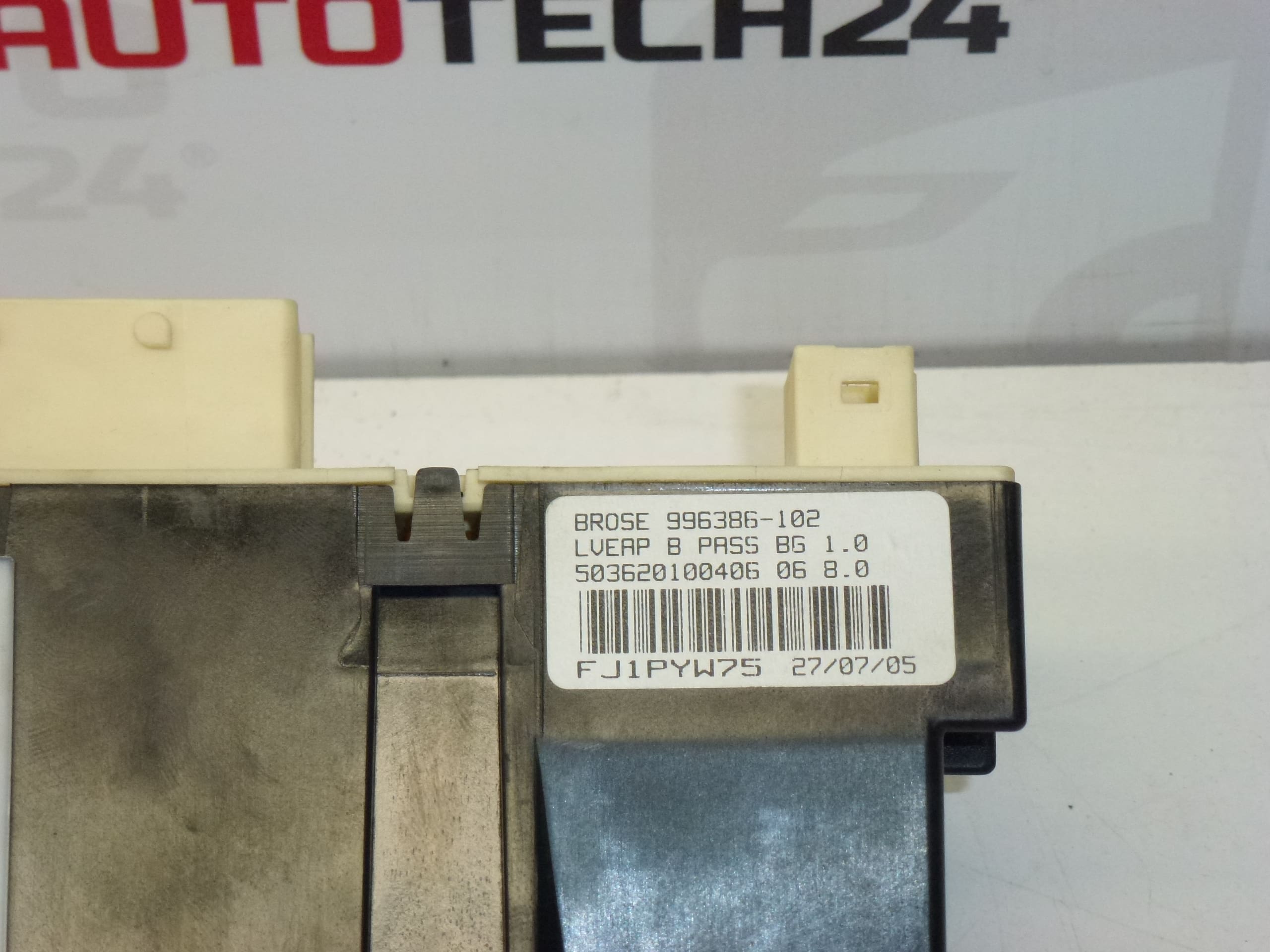 Motor del elevalunas delantero derecho para Peugeot 307 CC 9660037580 9222CK - Imagen 2