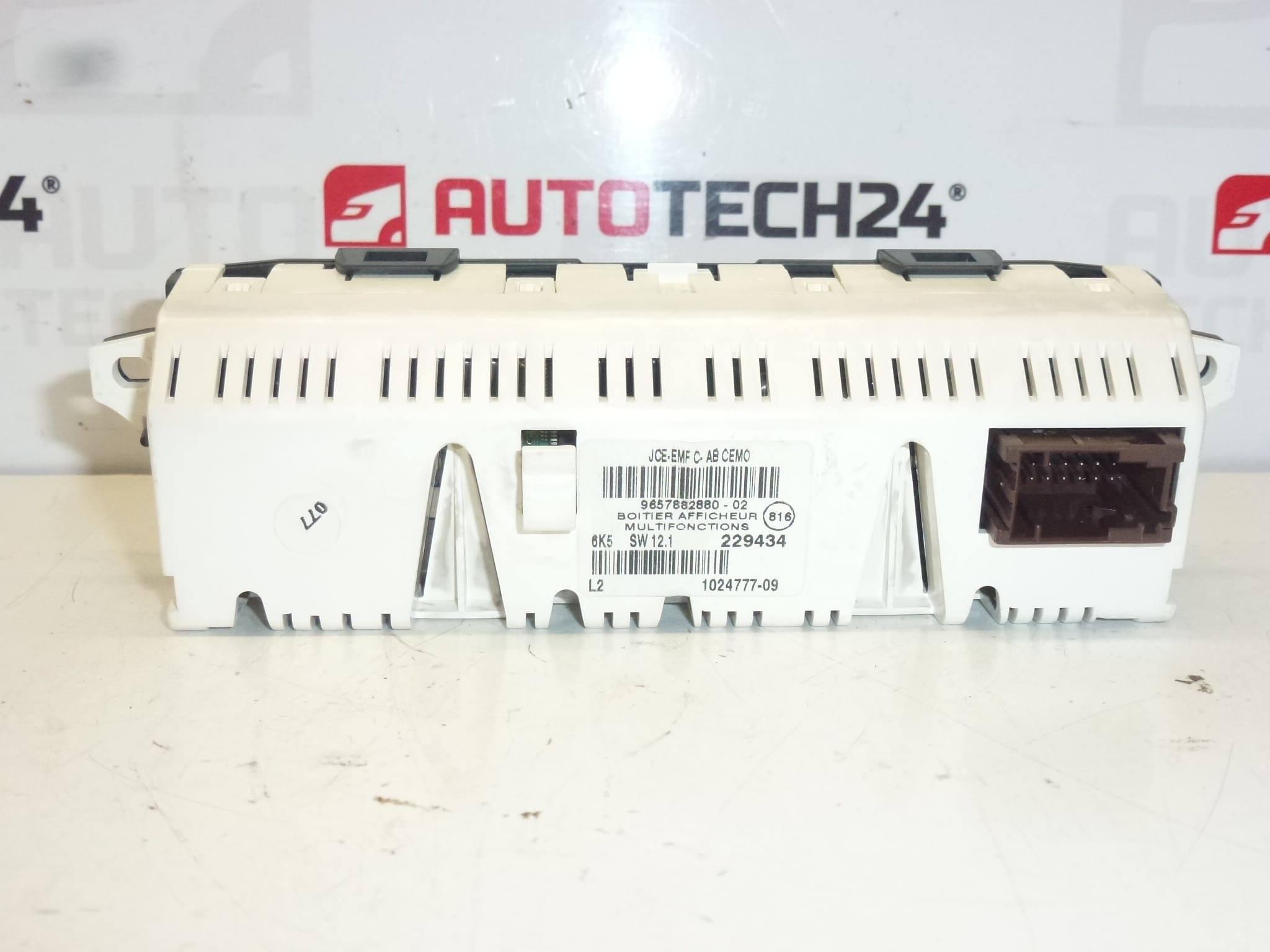 Pantalla Citroën C5 II 9657882880-02 6593T2 - Imagen 2