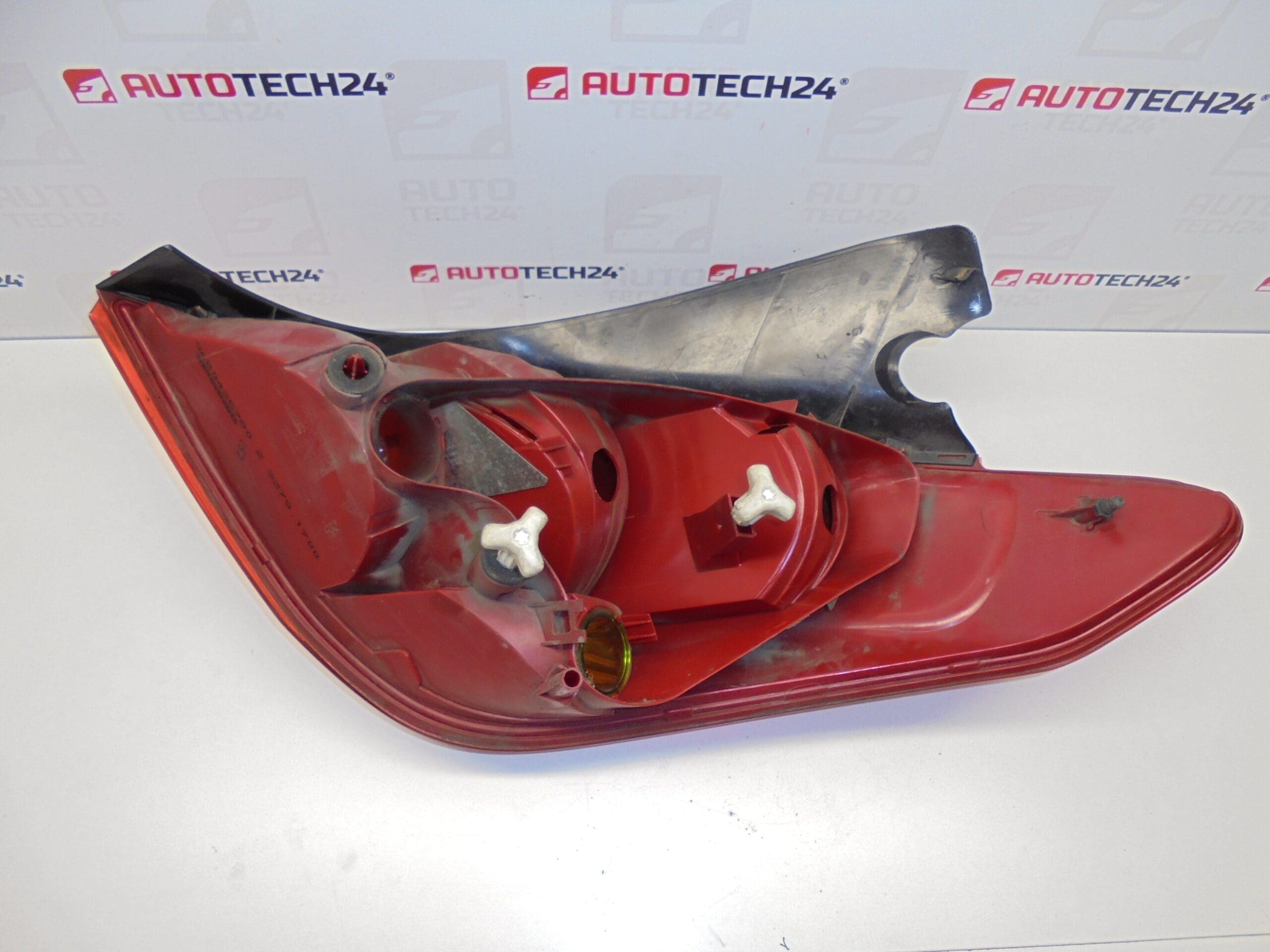 Piloto trasero izquierdo para Peugeot 308 Hatchback 9680425780 6350CV - Imagen 2