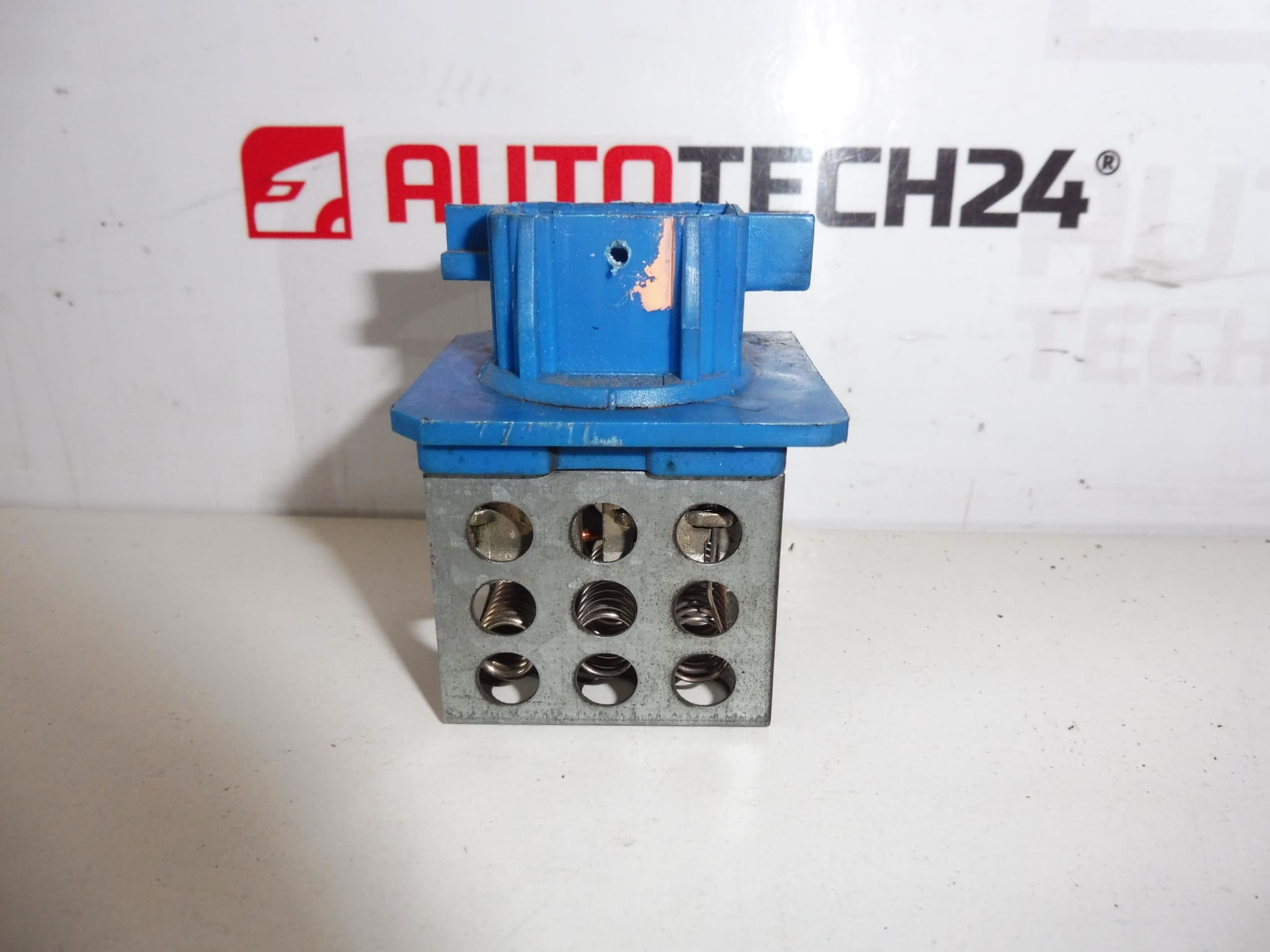 Regulador de Velocidad del Ventilador Citroën Peugeot 6450EP - Imagen 2