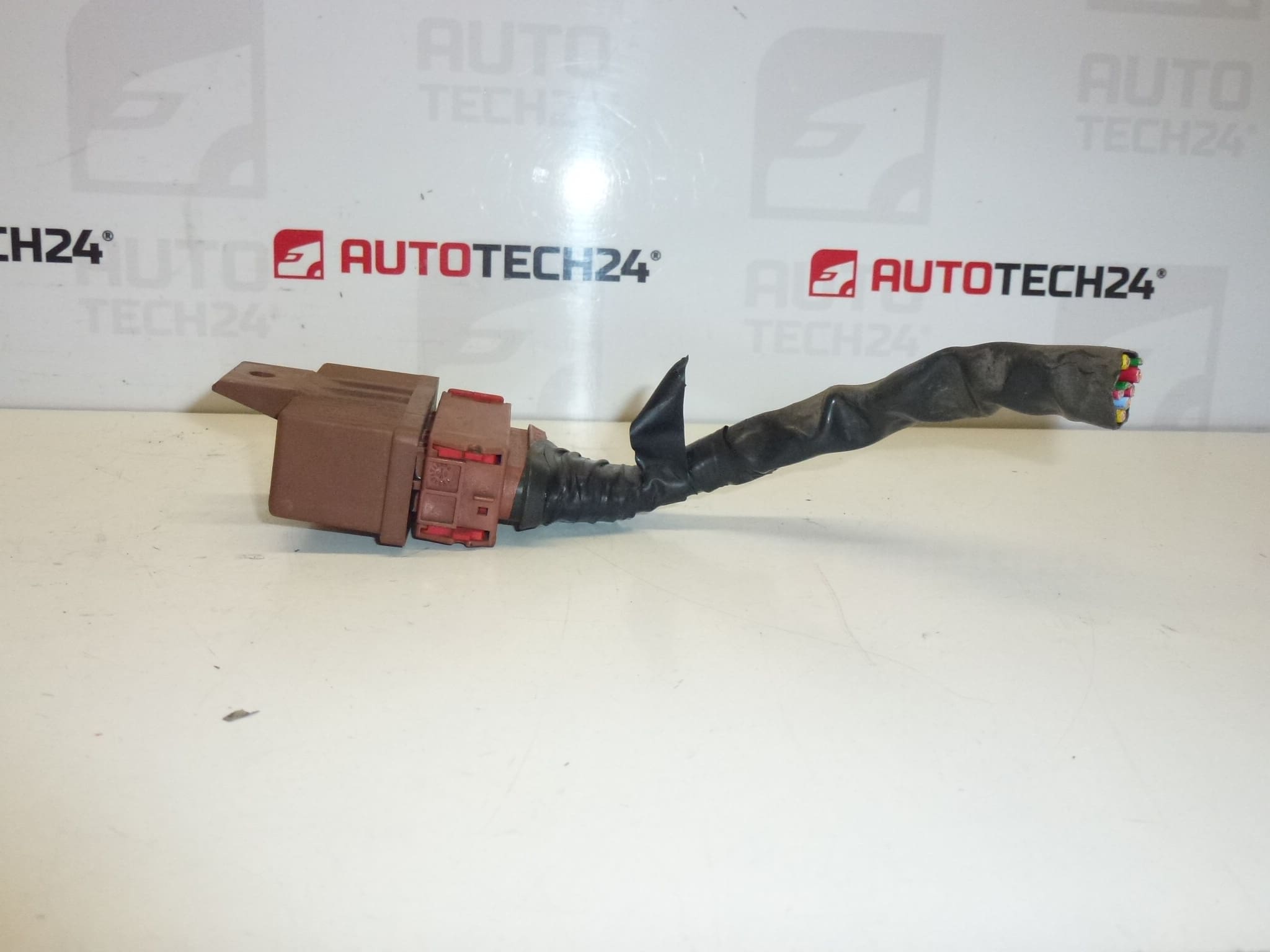 Relé de combustible Bitron con arnés de cableado 240109 19207L - Imagen 2