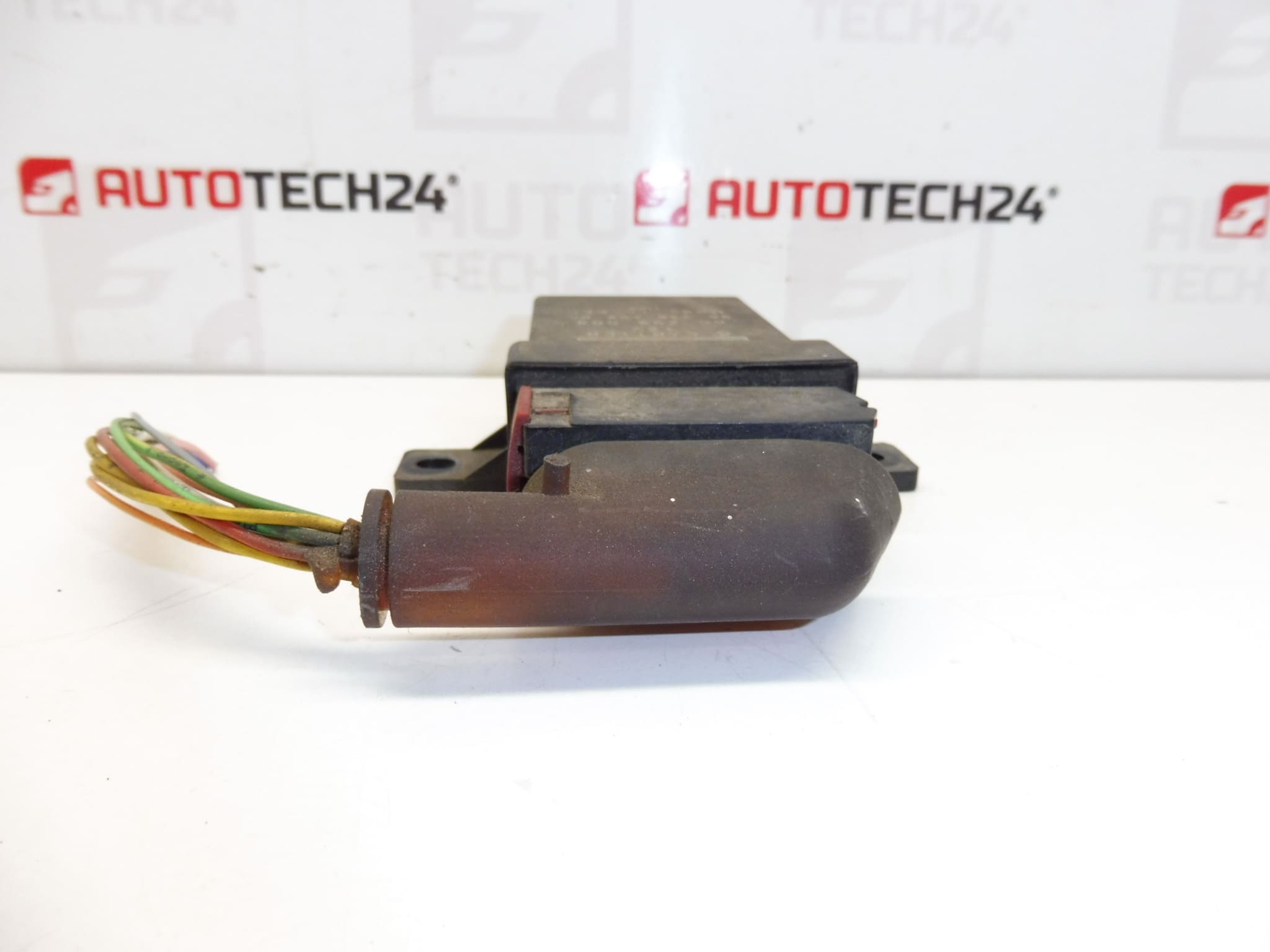 Relé del ventilador G. Cartier 9633610280 1338A1 - Imagen 2