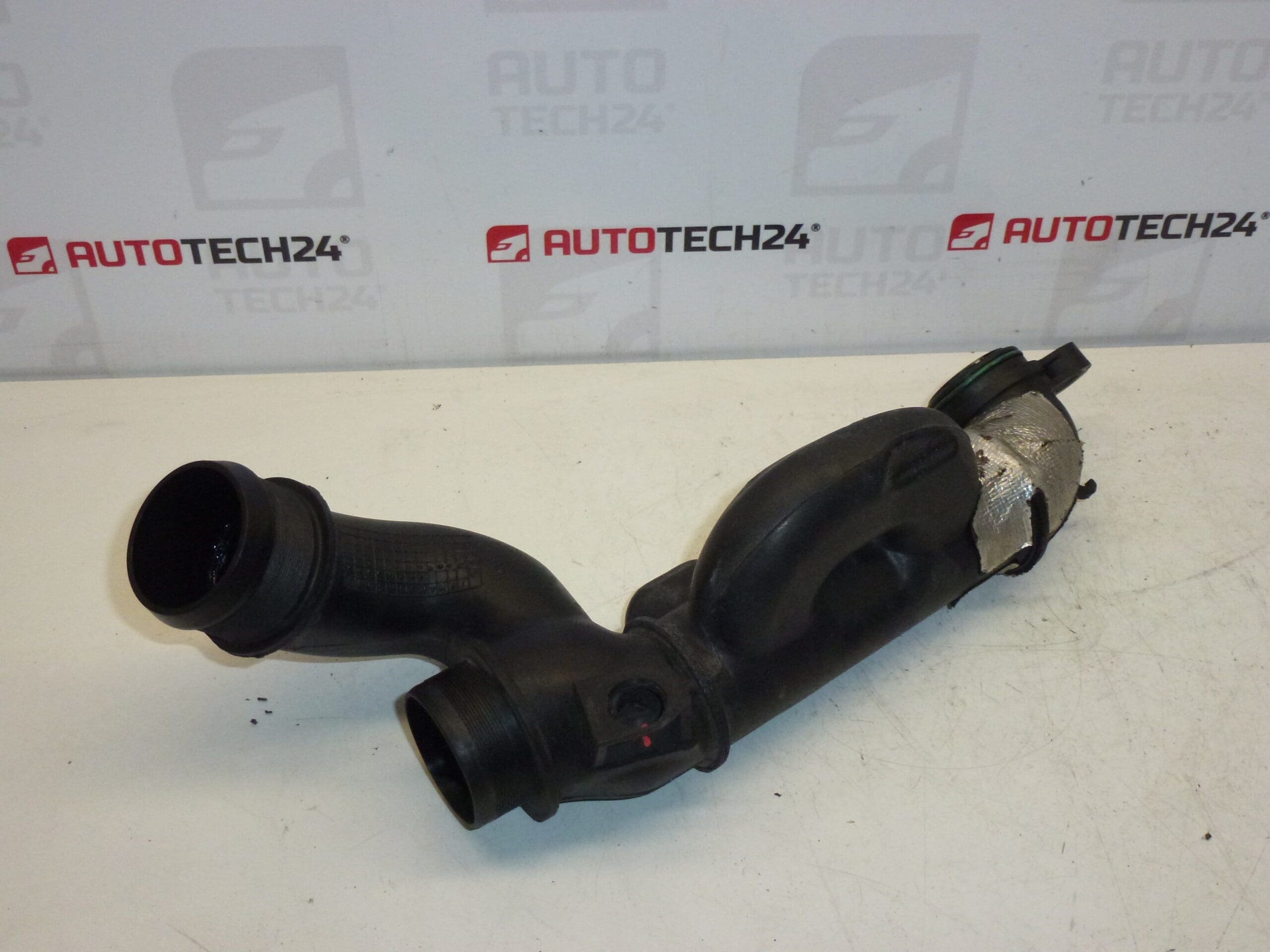 Resonador de admisión de aire 1.6 HDi para Citroën y Peugeot (usado) 9657083580 9651871980 038352 144063 - Imagen 2