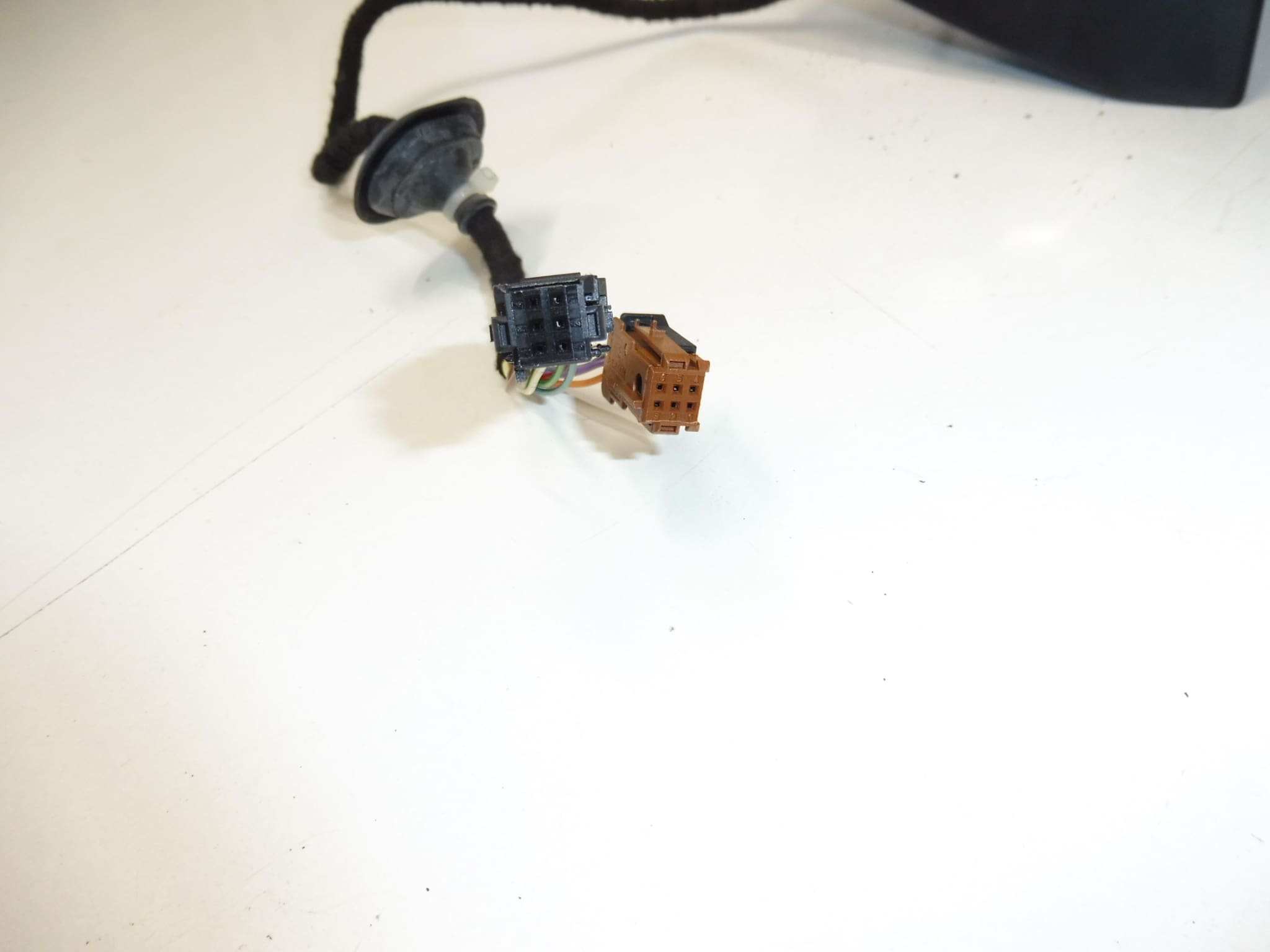 Espejo retrovisor izquierdo EZRC para Peugeot 3008 y 5008 8153ZV (repuesto usado) - Imagen 2