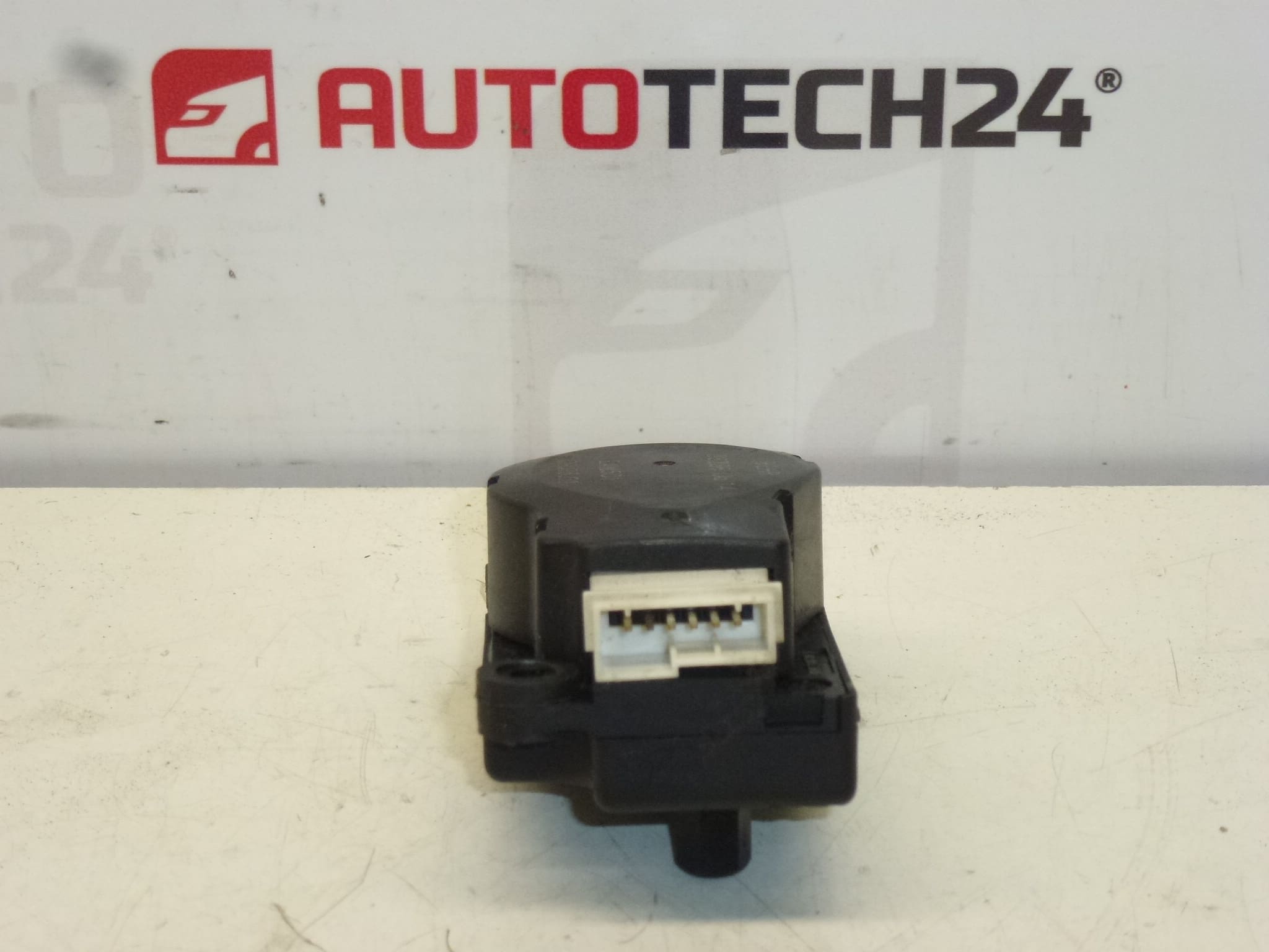 Servo BEHR Citroën Peugeot EAM501 38236UA14 6447QN - Imagen 2